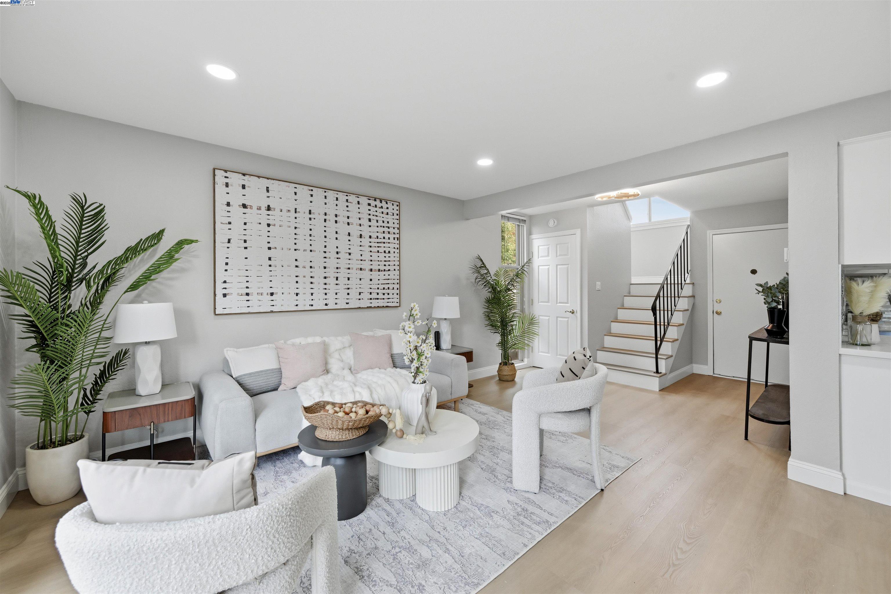 Detail Gallery Image 3 of 37 For 707 Sandpiper Cmn, Livermore,  CA 94551 - 3 Beds | 1/1 Baths