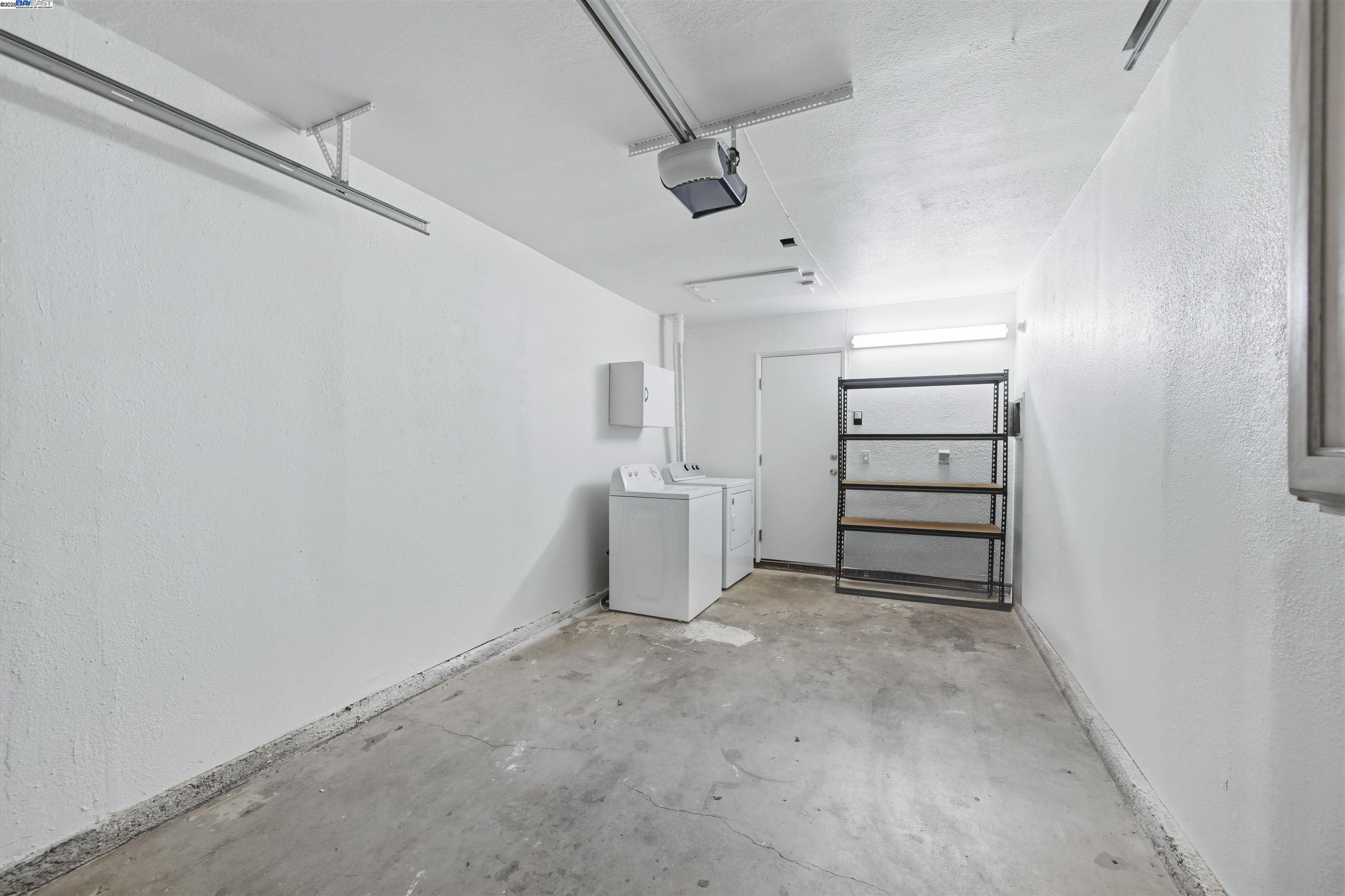 Detail Gallery Image 27 of 37 For 707 Sandpiper Cmn, Livermore,  CA 94551 - 3 Beds | 1/1 Baths