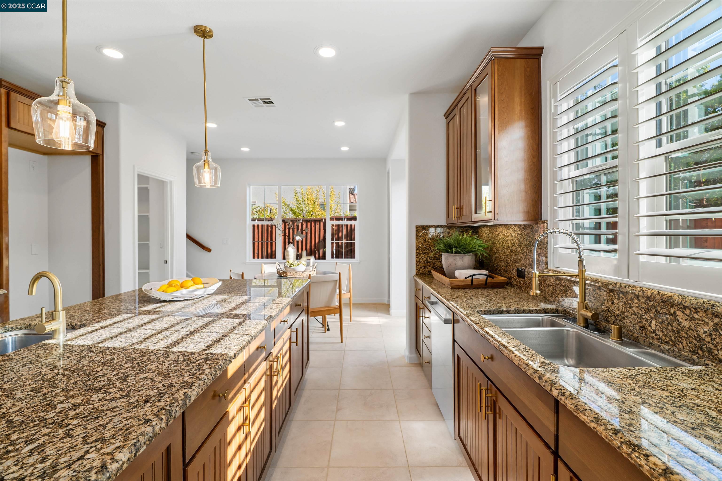 Detail Gallery Image 12 of 40 For 108 Geranium Ct, San Ramon,  CA 94582 - 3 Beds | 2/1 Baths