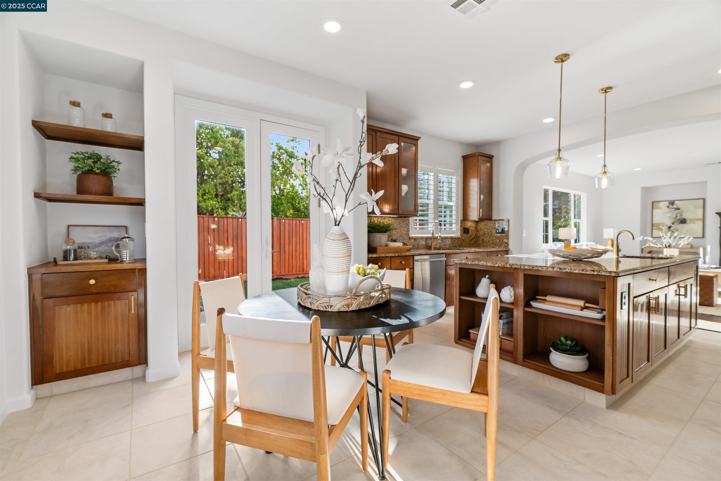 Detail Gallery Image 14 of 40 For 108 Geranium Ct, San Ramon,  CA 94582 - 3 Beds | 2/1 Baths