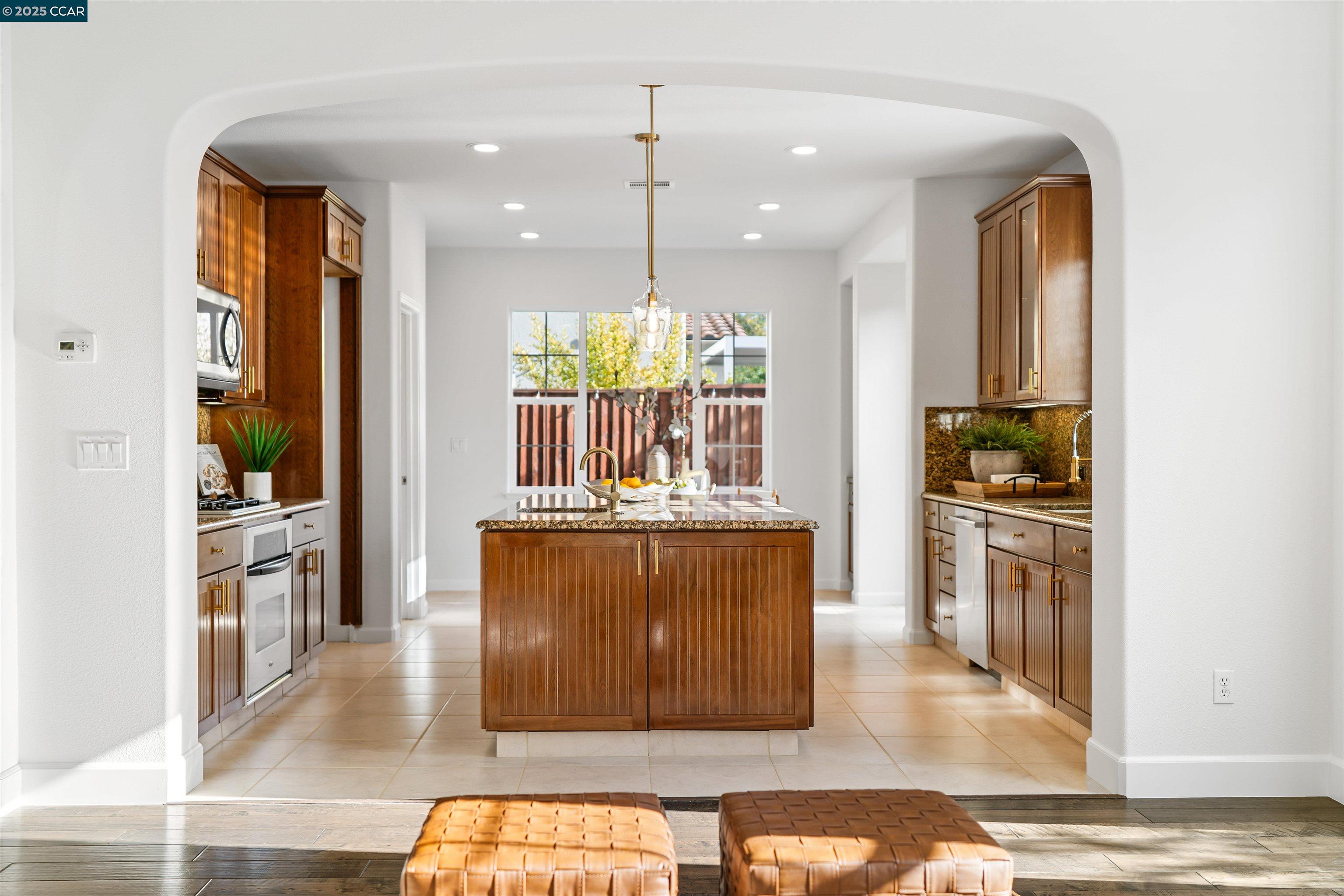 Detail Gallery Image 10 of 40 For 108 Geranium Ct, San Ramon,  CA 94582 - 3 Beds | 2/1 Baths