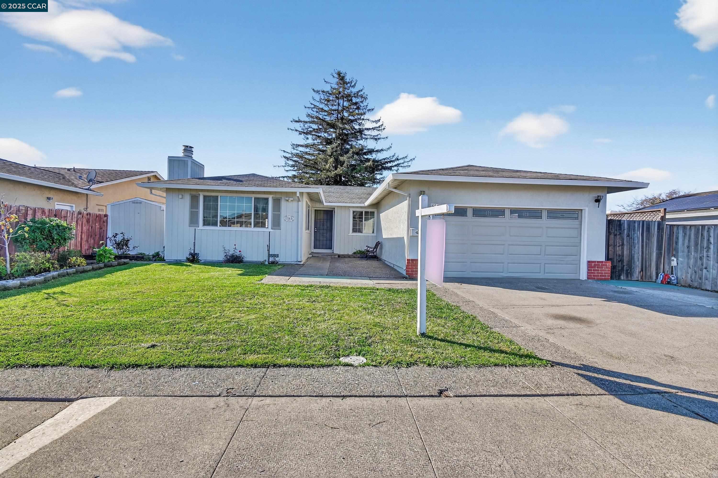 Front Image Thumbnail for CC41117126