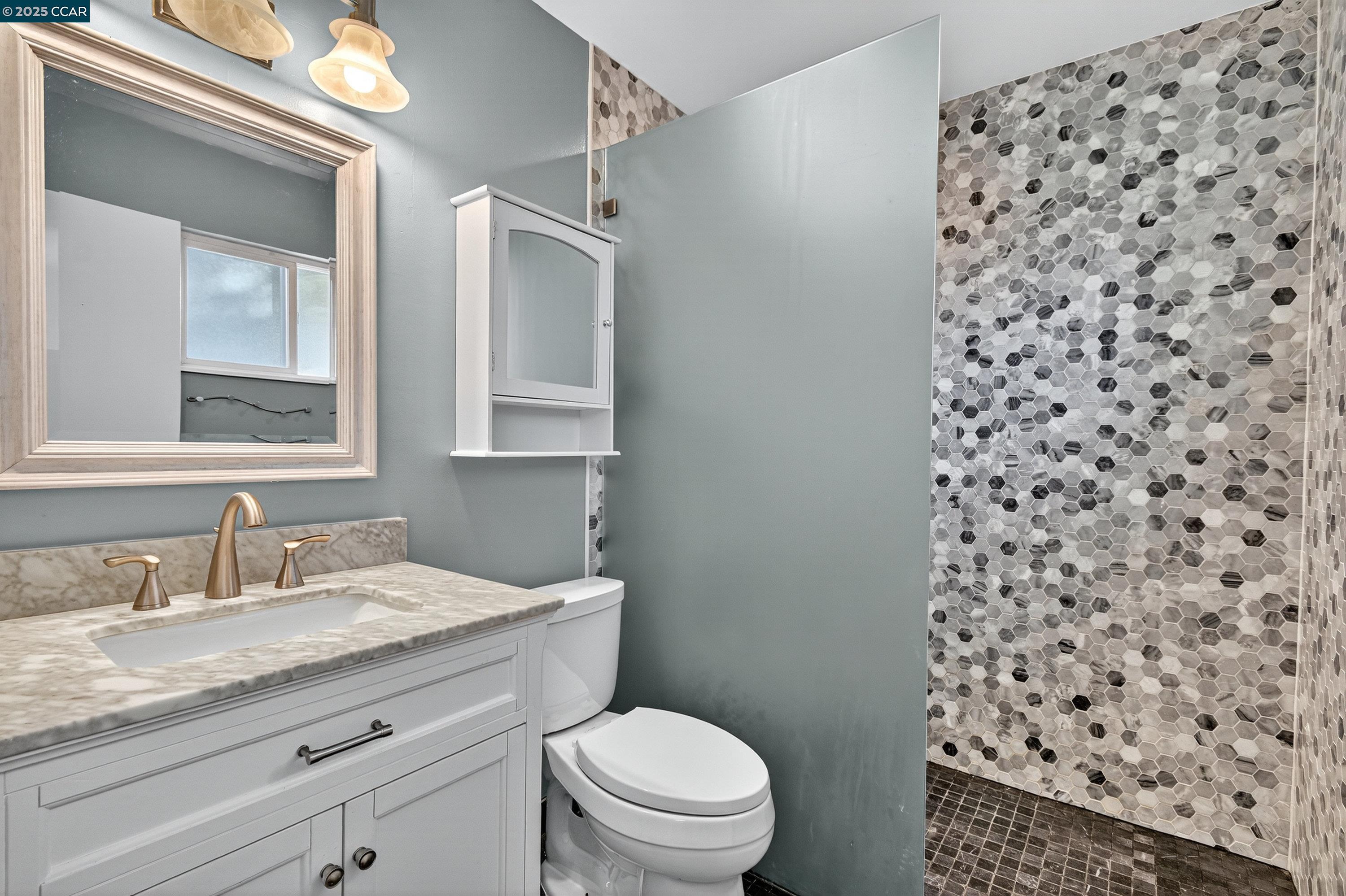 Detail Gallery Image 28 of 41 For 705 Danrose Dr, American Canyon,  CA 94503 - 4 Beds | 2 Baths