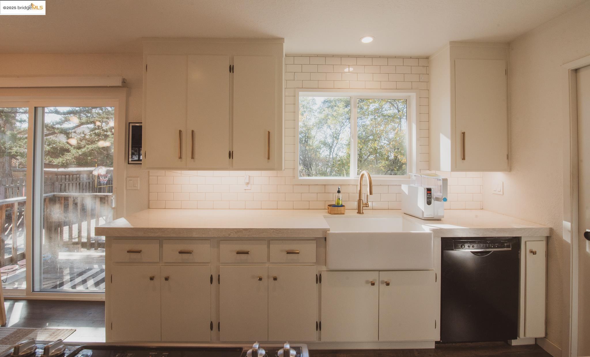 Detail Gallery Image 5 of 37 For 20585 Charlotte Ct., Sonora,  CA 95372 - 3 Beds | 2 Baths