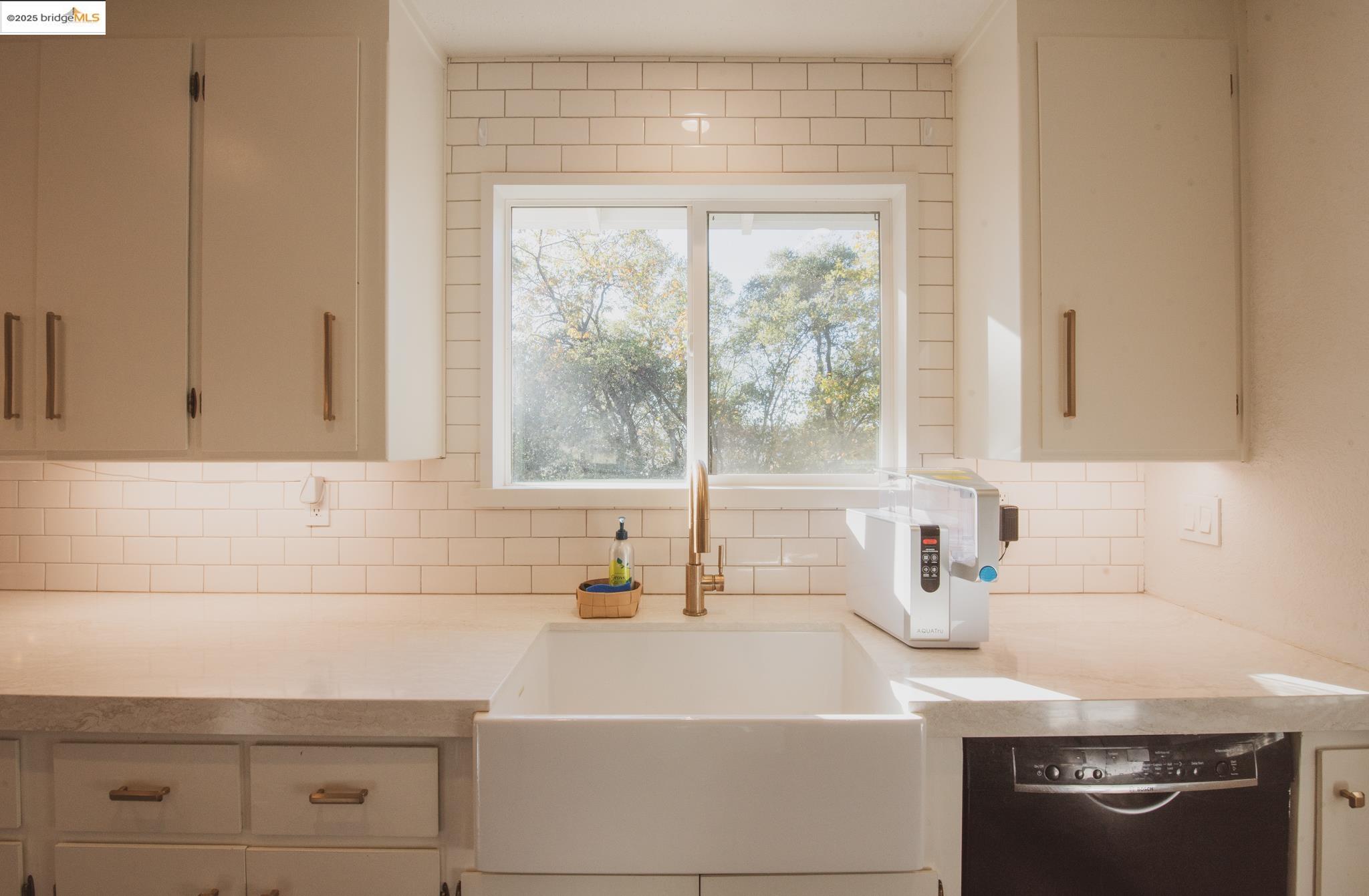 Detail Gallery Image 6 of 37 For 20585 Charlotte Ct., Sonora,  CA 95372 - 3 Beds | 2 Baths