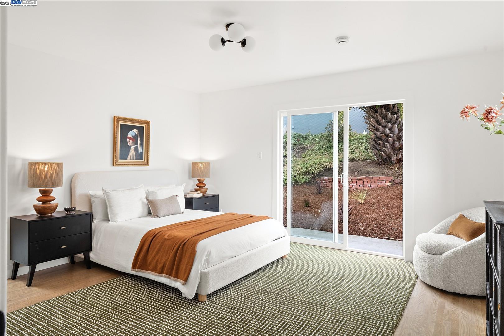 Detail Gallery Image 16 of 51 For 121 Beachview Ave, Pacifica,  CA 94044 - 4 Beds | 2/1 Baths