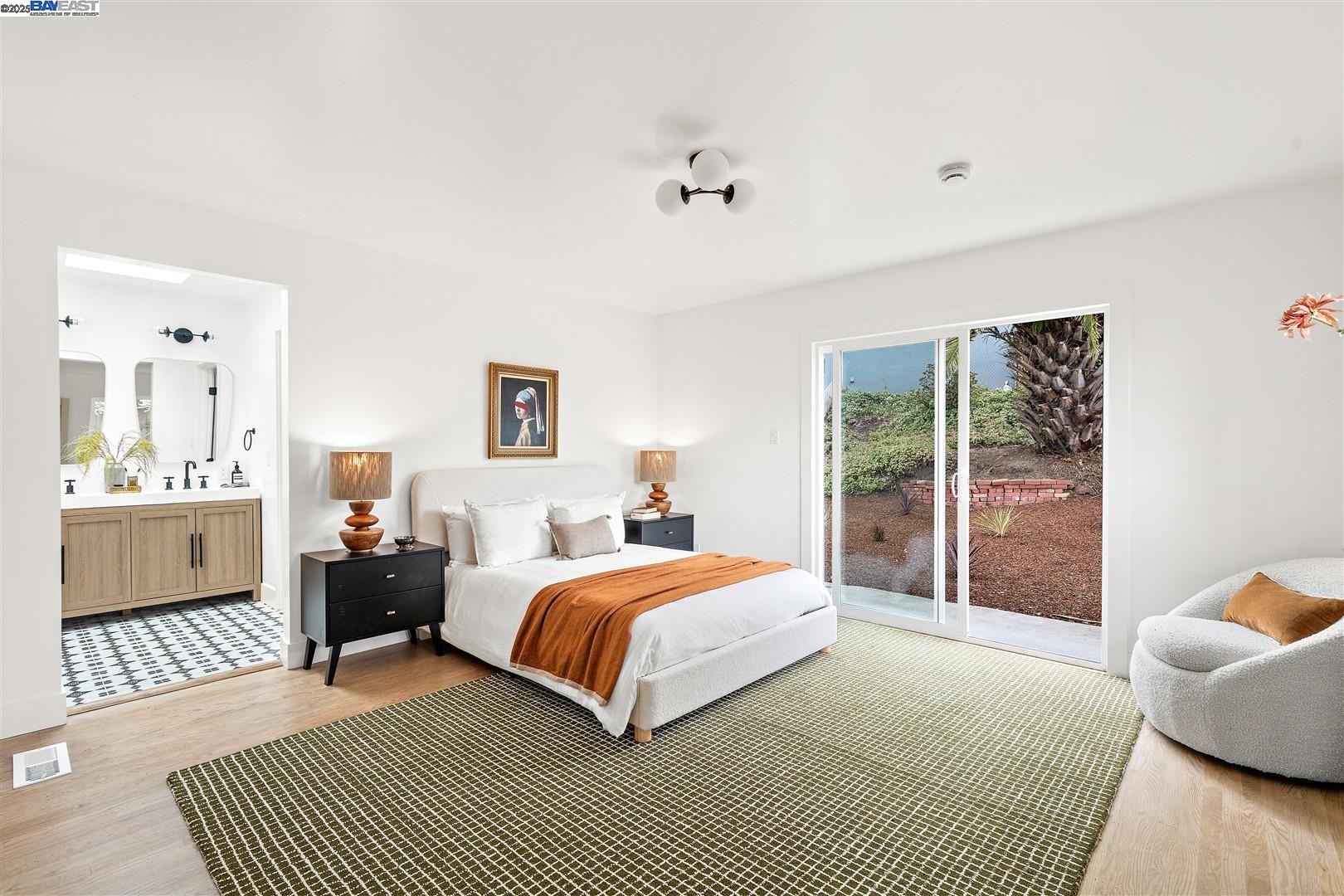 Detail Gallery Image 18 of 51 For 121 Beachview Ave, Pacifica,  CA 94044 - 4 Beds | 2/1 Baths