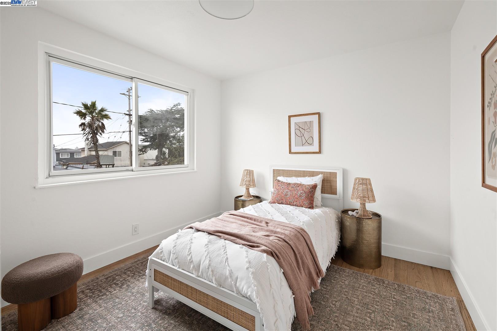 Detail Gallery Image 24 of 51 For 121 Beachview Ave, Pacifica,  CA 94044 - 4 Beds | 2/1 Baths