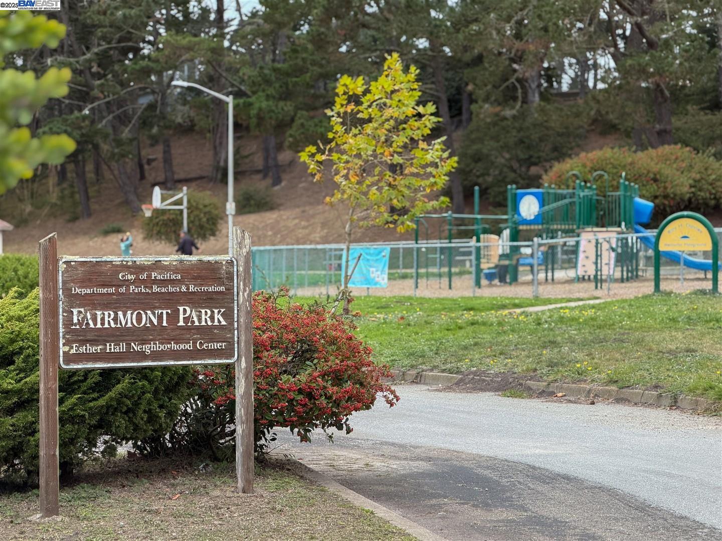 Detail Gallery Image 45 of 51 For 121 Beachview Ave, Pacifica,  CA 94044 - 4 Beds | 2/1 Baths