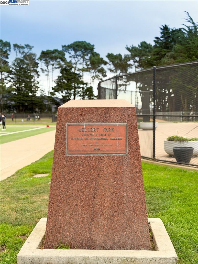 Detail Gallery Image 47 of 51 For 121 Beachview Ave, Pacifica,  CA 94044 - 4 Beds | 2/1 Baths