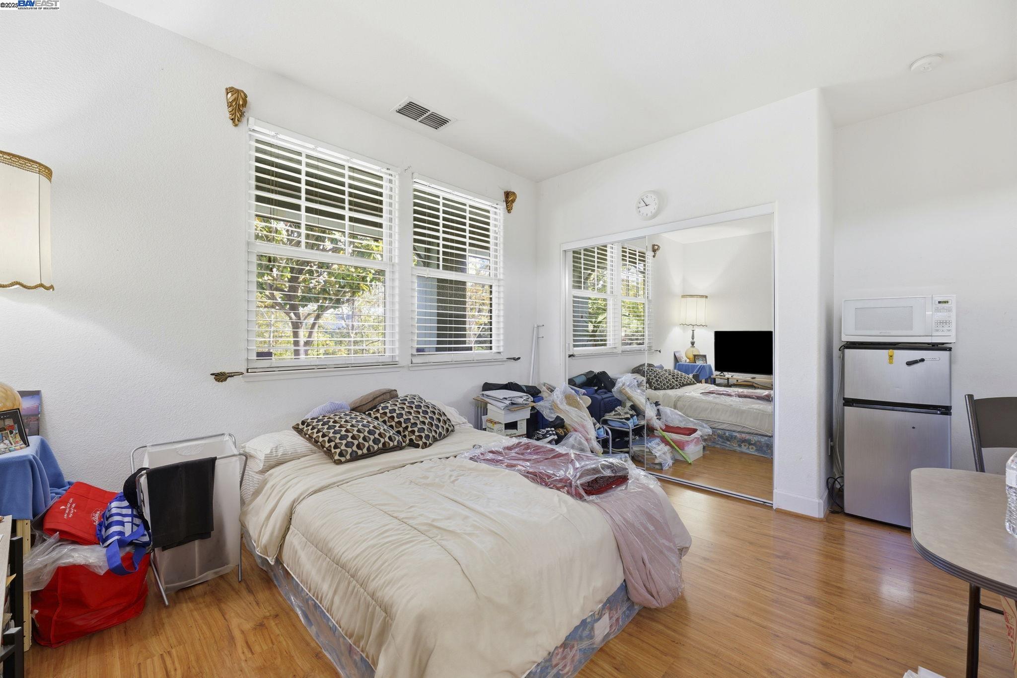 Detail Gallery Image 30 of 53 For 1136 Taraya Ter, Hercules,  CA 94547 - 4 Beds | 4/1 Baths