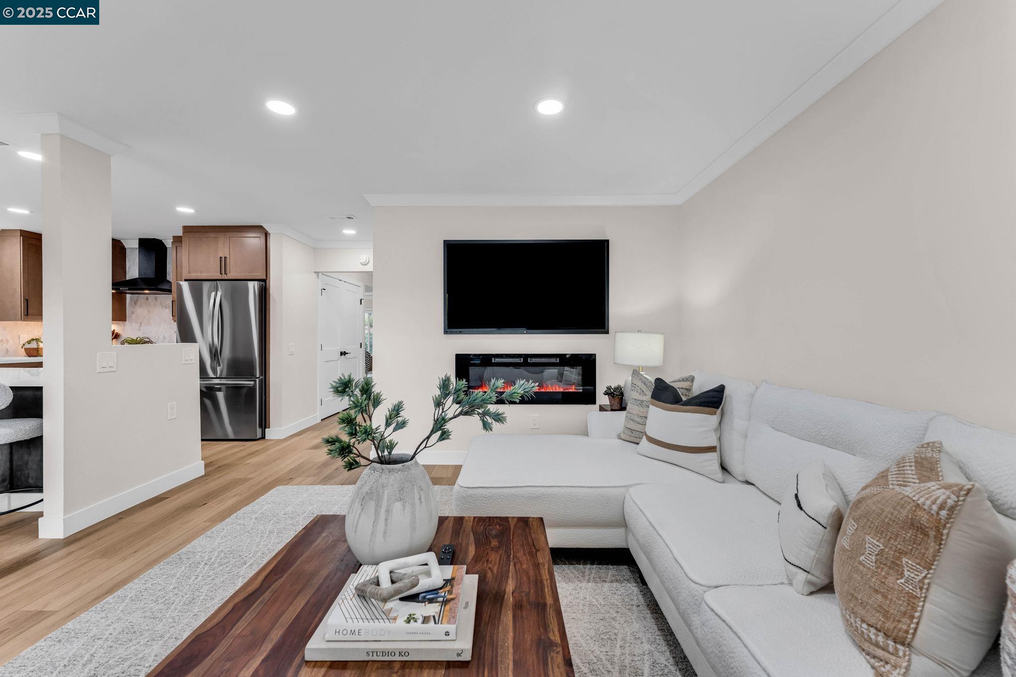 Detail Gallery Image 11 of 49 For 1216 Fairlawn Ct #8,  Walnut Creek,  CA 94595 - 2 Beds | 2 Baths