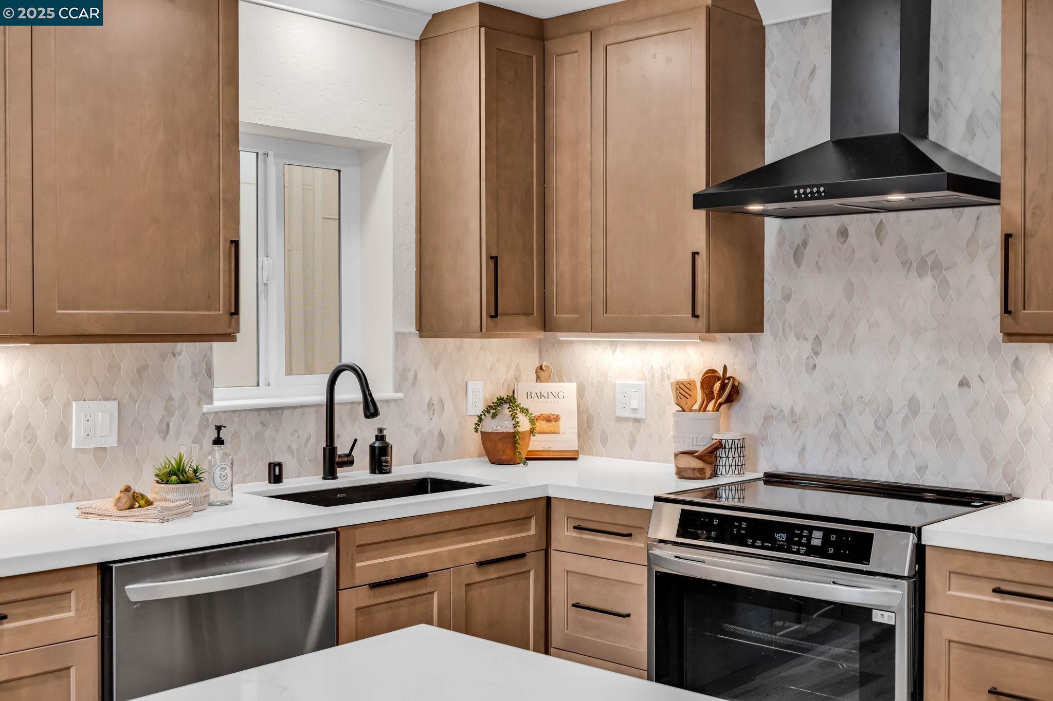 Detail Gallery Image 14 of 49 For 1216 Fairlawn Ct #8,  Walnut Creek,  CA 94595 - 2 Beds | 2 Baths