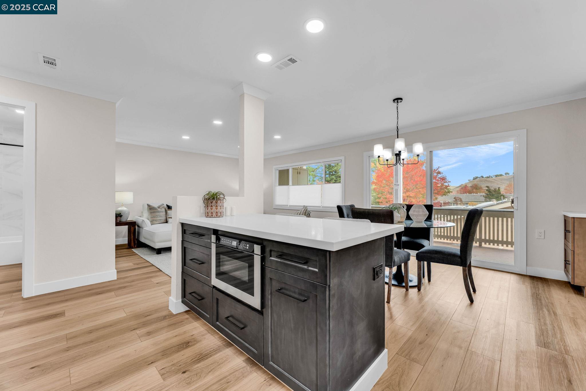 Detail Gallery Image 15 of 49 For 1216 Fairlawn Ct #8,  Walnut Creek,  CA 94595 - 2 Beds | 2 Baths