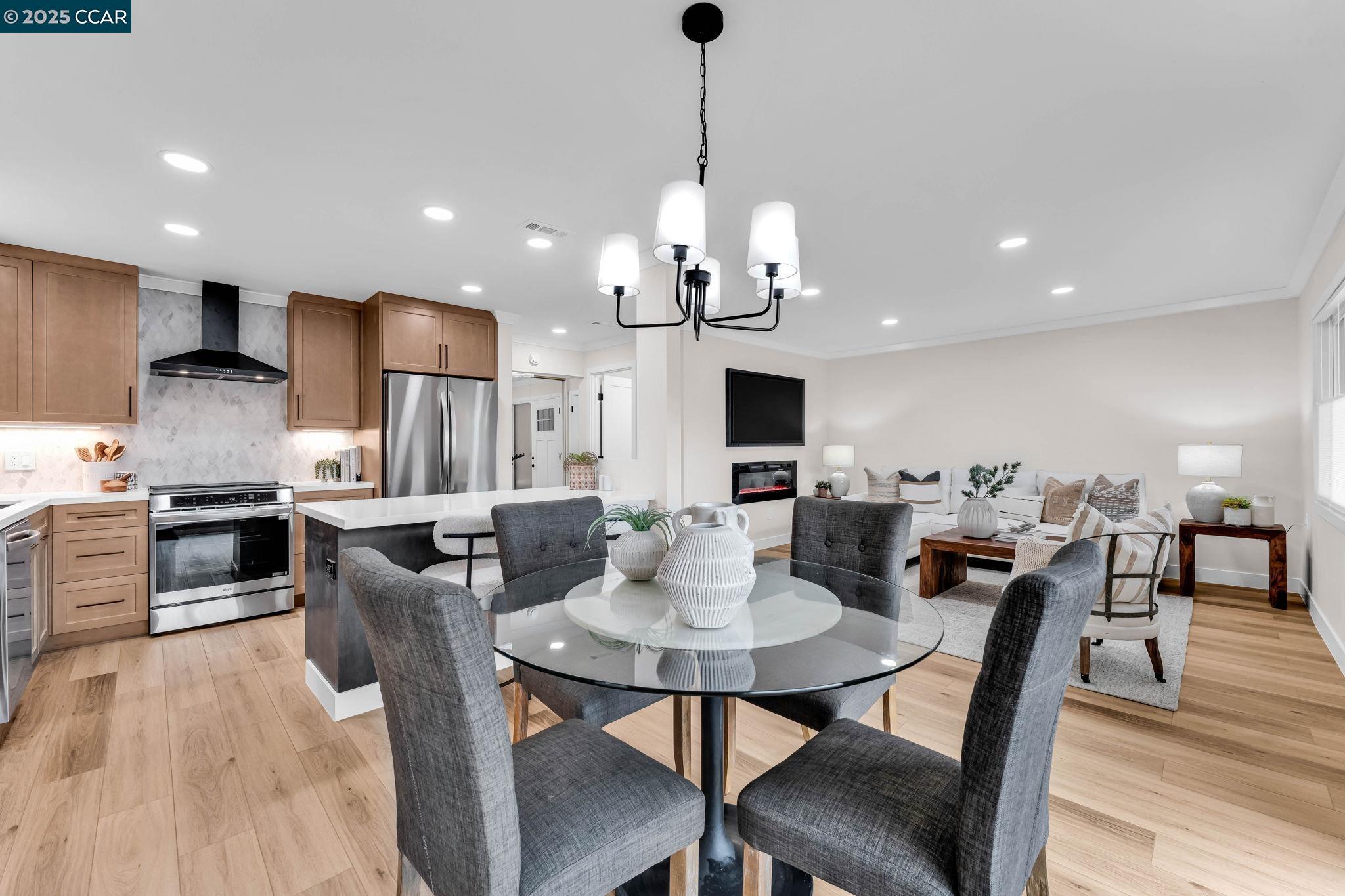 Detail Gallery Image 21 of 49 For 1216 Fairlawn Ct #8,  Walnut Creek,  CA 94595 - 2 Beds | 2 Baths