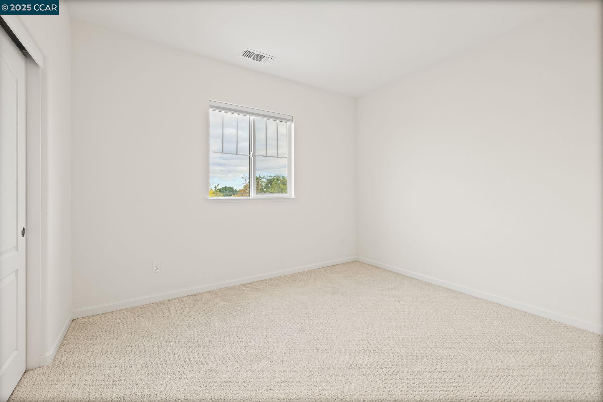 Detail Gallery Image 15 of 21 For 529 Vanek Dr, Oakley,  CA 94561 - 3 Beds | 2/1 Baths