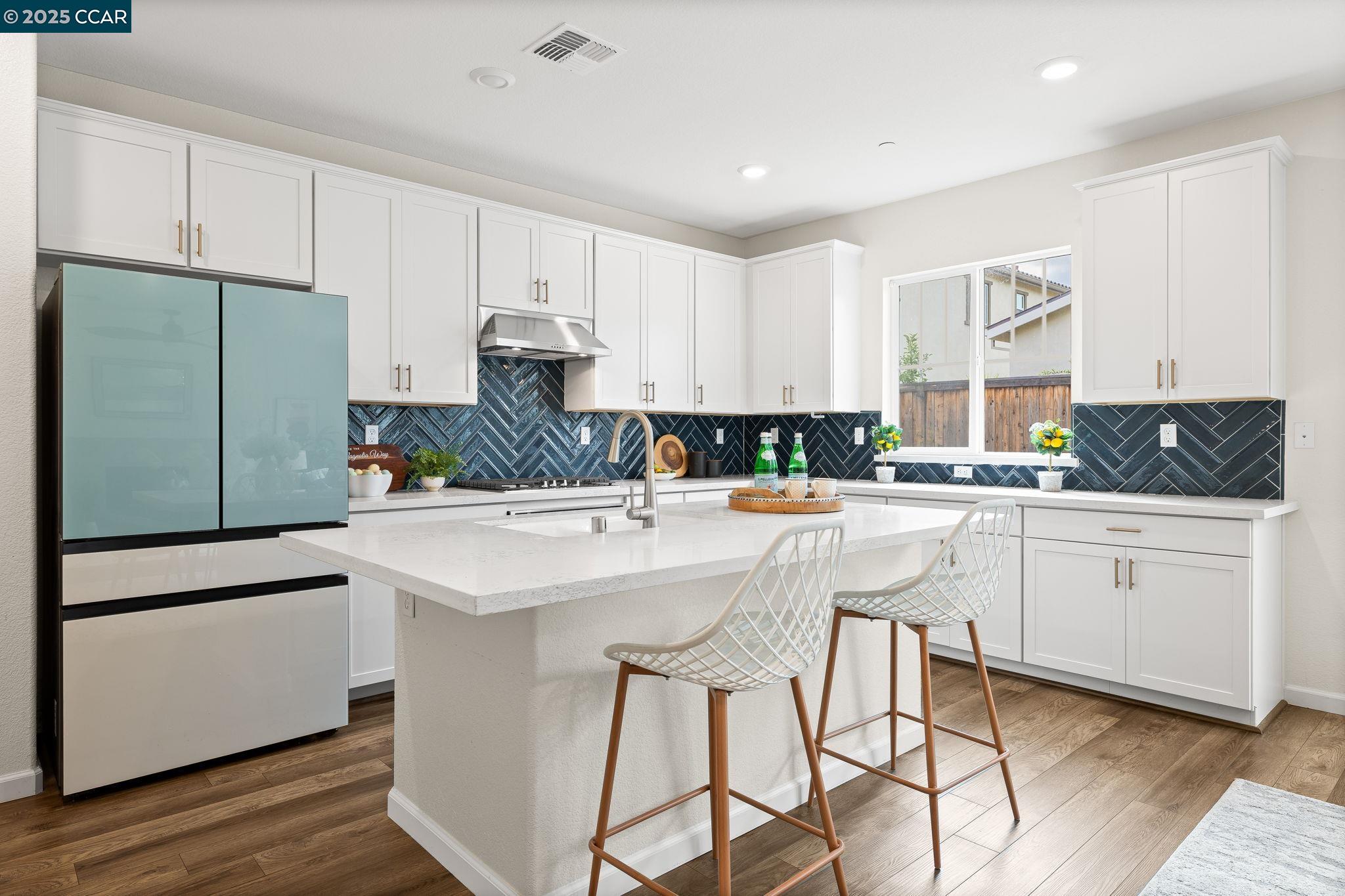 Detail Gallery Image 5 of 21 For 529 Vanek Dr, Oakley,  CA 94561 - 3 Beds | 2/1 Baths