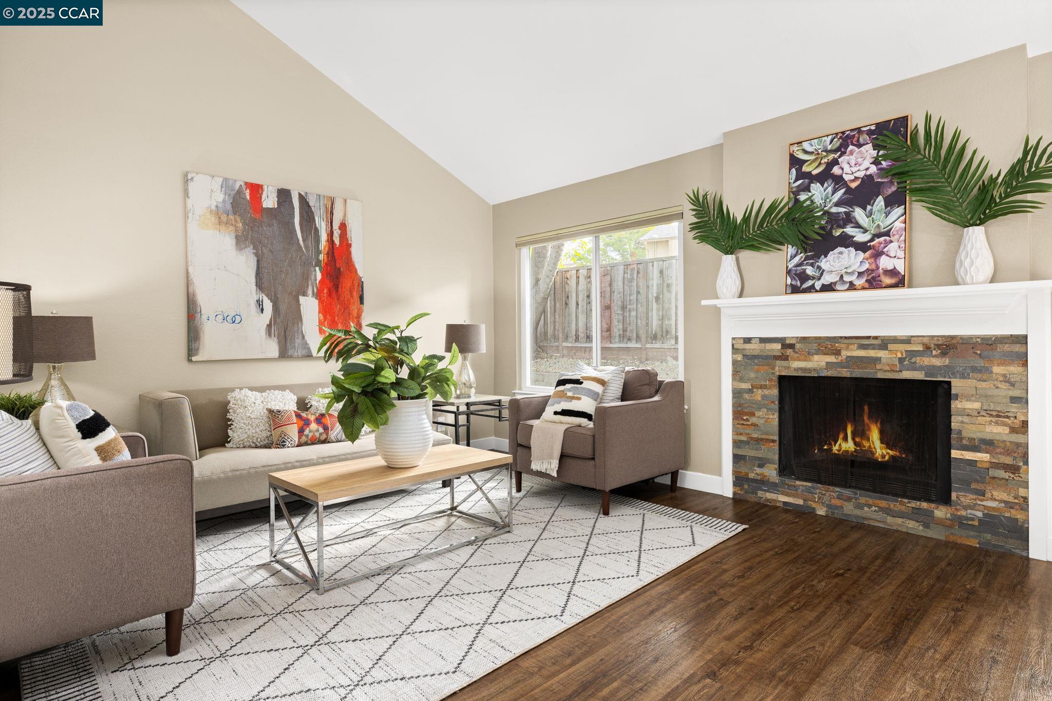 Detail Gallery Image 2 of 20 For 362 Meadowood Cir, San Ramon,  CA 94583 - 3 Beds | 2 Baths