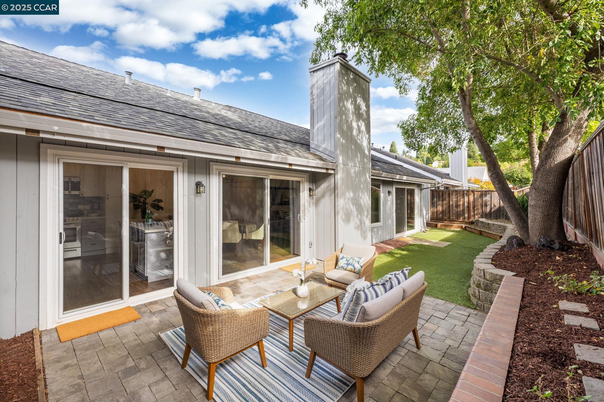 Detail Gallery Image 15 of 20 For 362 Meadowood Cir, San Ramon,  CA 94583 - 3 Beds | 2 Baths