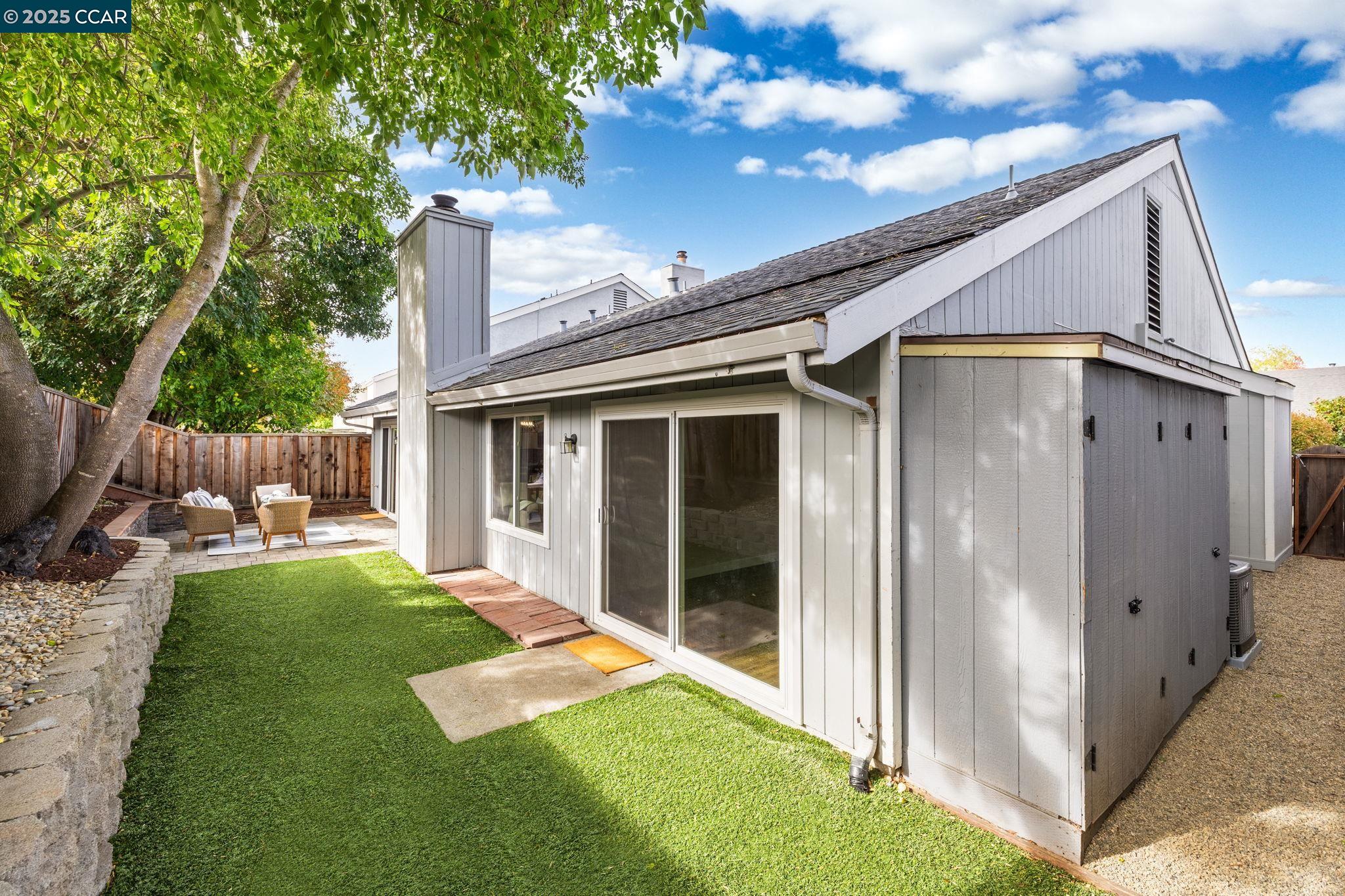 Detail Gallery Image 16 of 20 For 362 Meadowood Cir, San Ramon,  CA 94583 - 3 Beds | 2 Baths