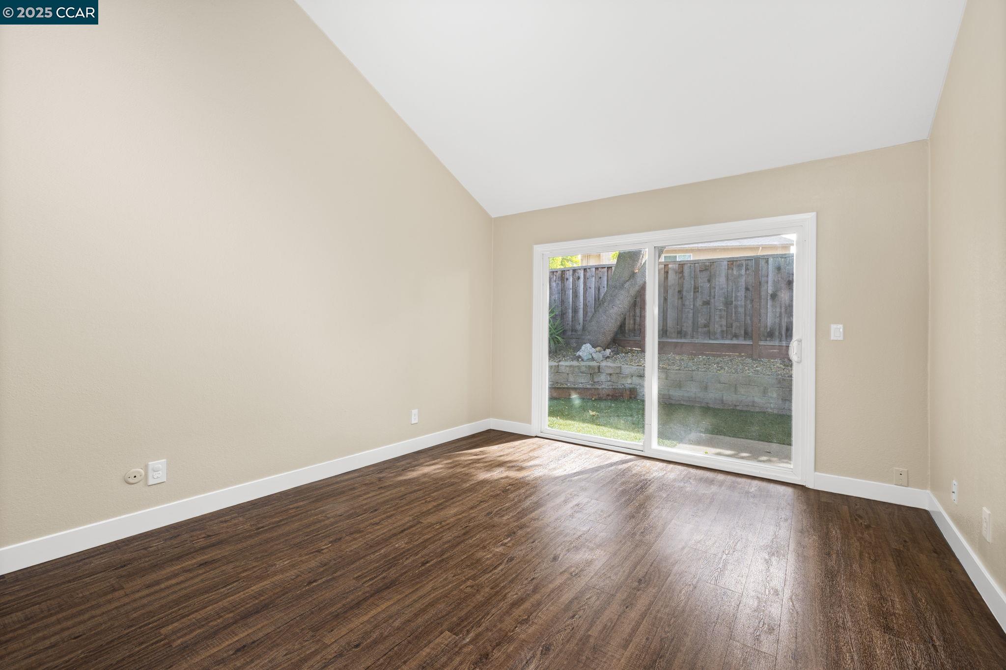 Detail Gallery Image 9 of 20 For 362 Meadowood Cir, San Ramon,  CA 94583 - 3 Beds | 2 Baths