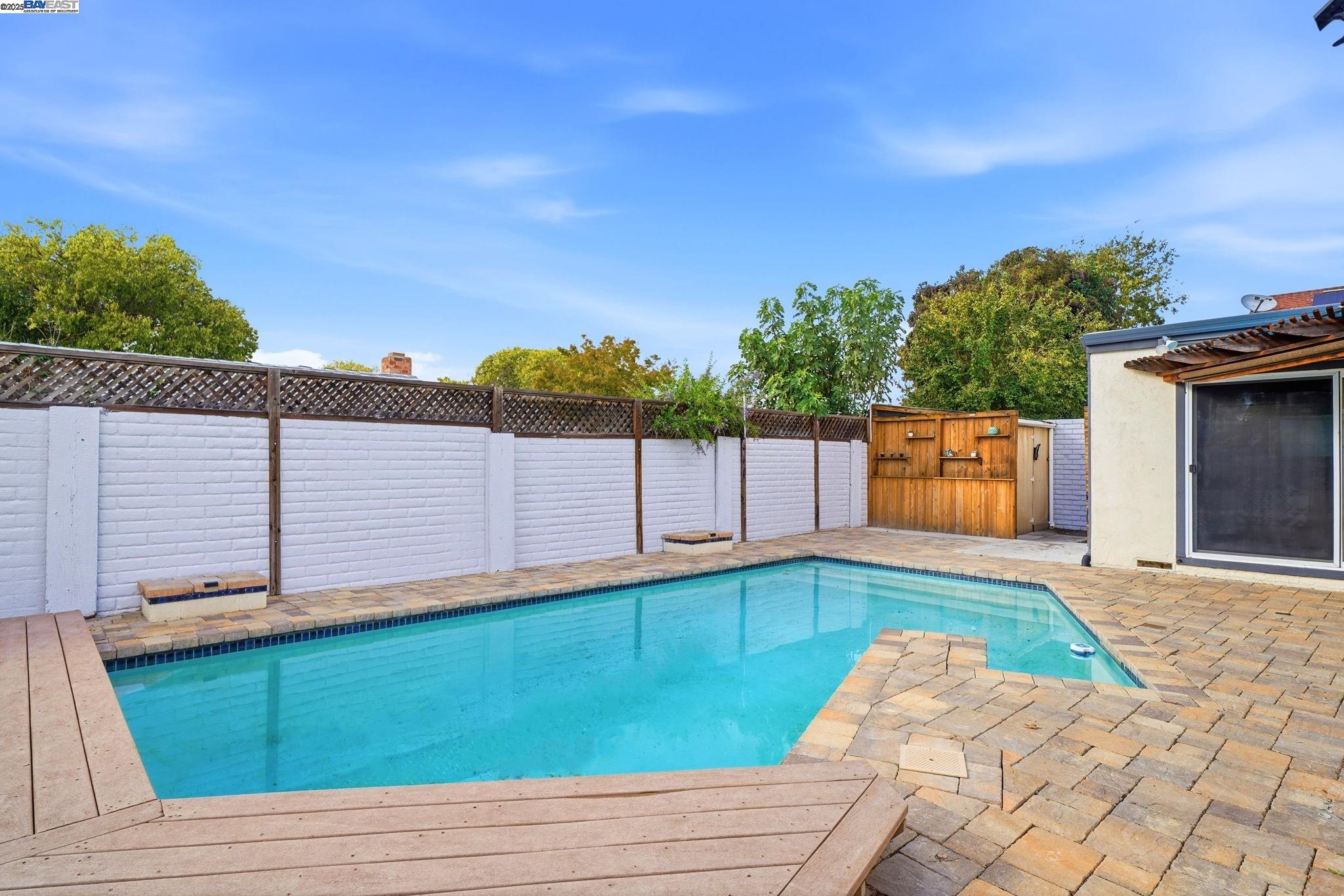 Detail Gallery Image 34 of 41 For 668 Buckeye Drive, Livermore,  CA 94551 - 3 Beds | 2 Baths