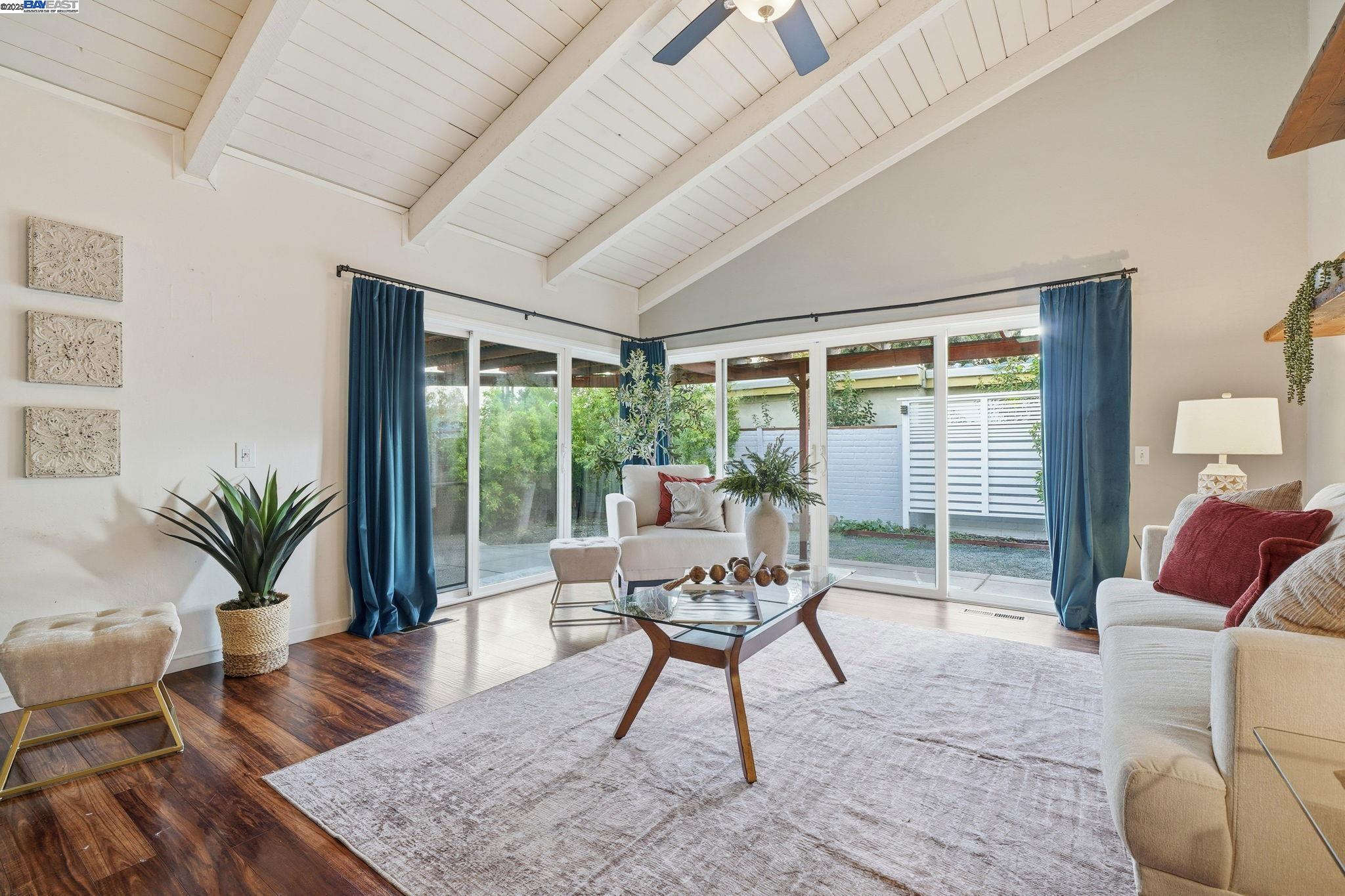 Detail Gallery Image 6 of 41 For 668 Buckeye Drive, Livermore,  CA 94551 - 3 Beds | 2 Baths