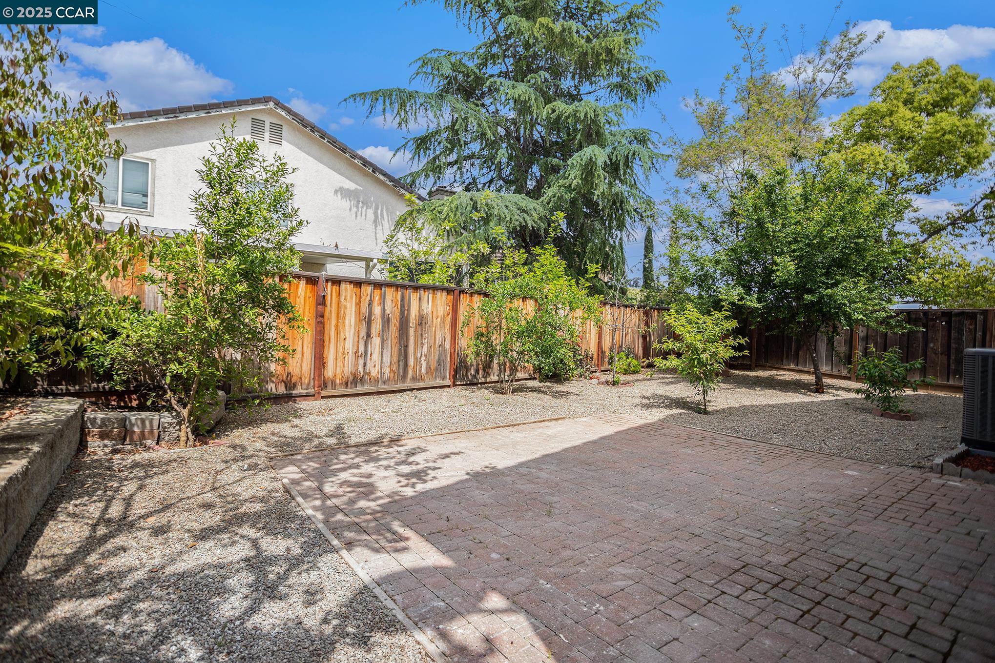 Detail Gallery Image 12 of 31 For 4334 Wallaby Ct, Antioch,  CA 94531 - 4 Beds | 3 Baths