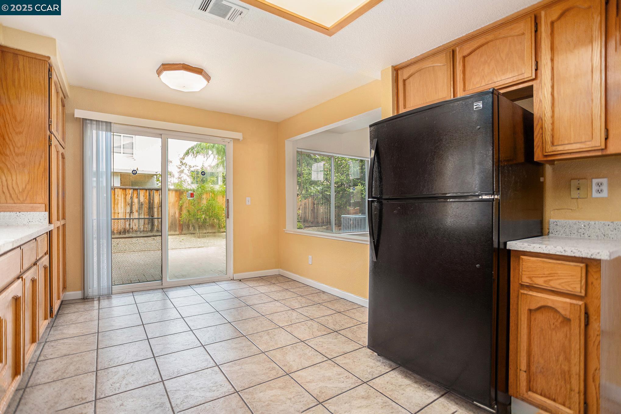 Detail Gallery Image 8 of 31 For 4334 Wallaby Ct, Antioch,  CA 94531 - 4 Beds | 3 Baths