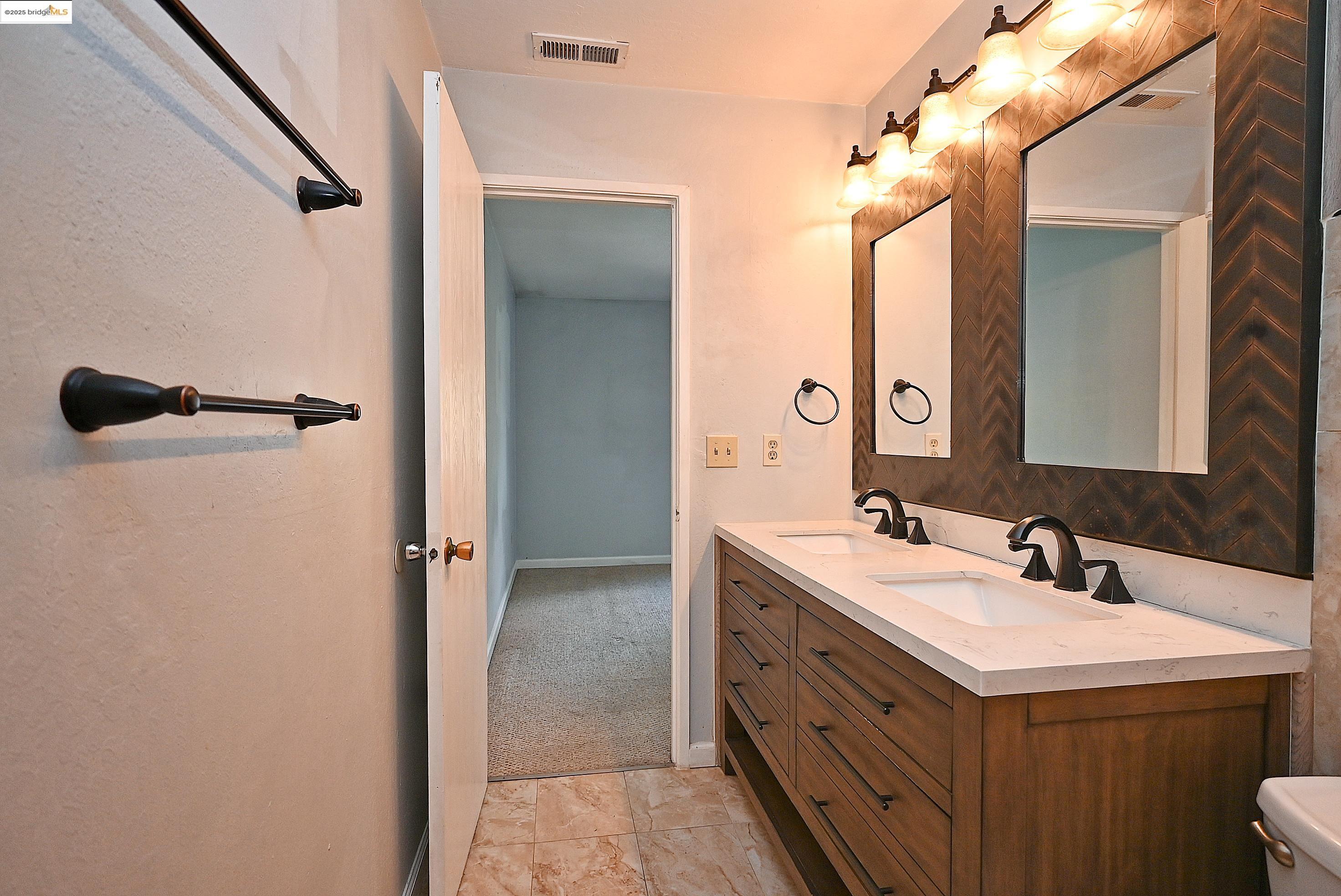 Detail Gallery Image 38 of 53 For 648 Fig Tree Lane, Martinez,  CA 94553 - 2 Beds | 2 Baths