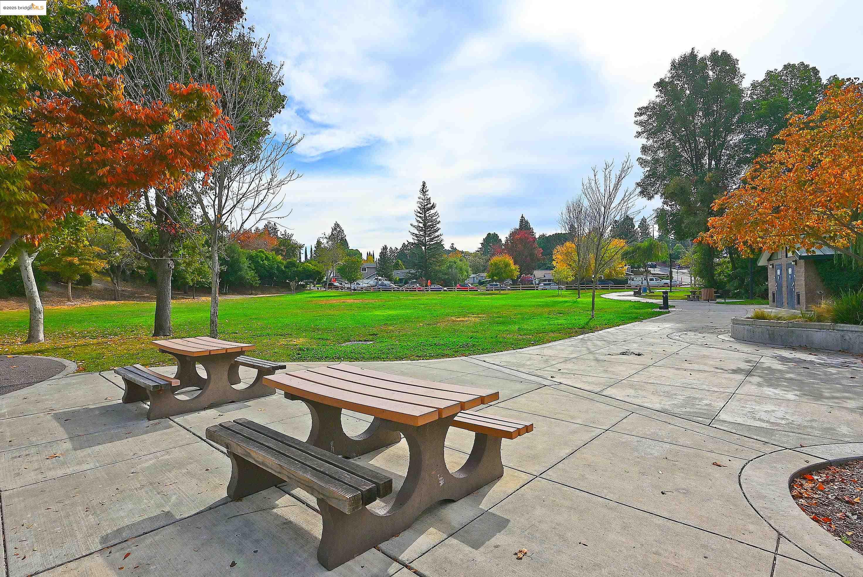 Detail Gallery Image 47 of 53 For 648 Fig Tree Lane, Martinez,  CA 94553 - 2 Beds | 2 Baths