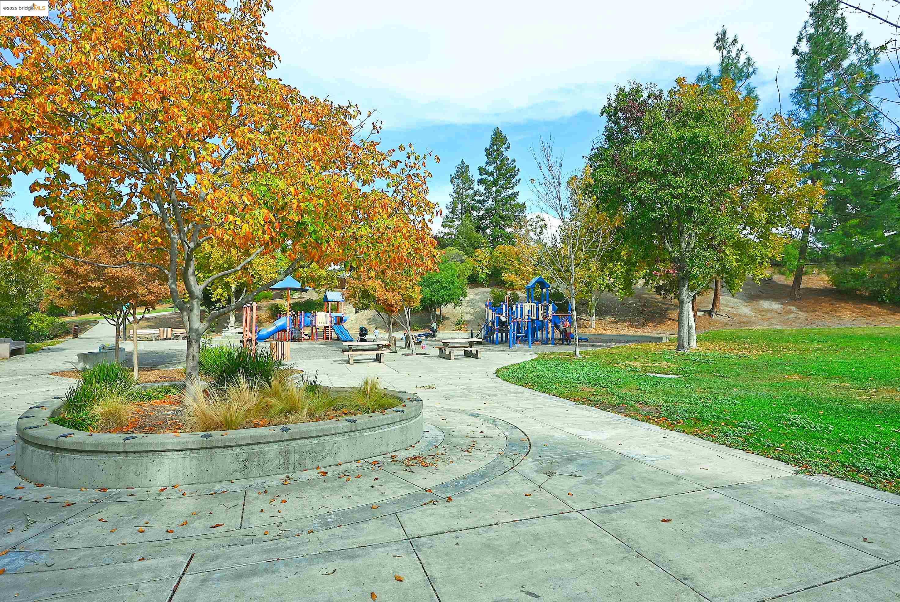 Detail Gallery Image 48 of 53 For 648 Fig Tree Lane, Martinez,  CA 94553 - 2 Beds | 2 Baths