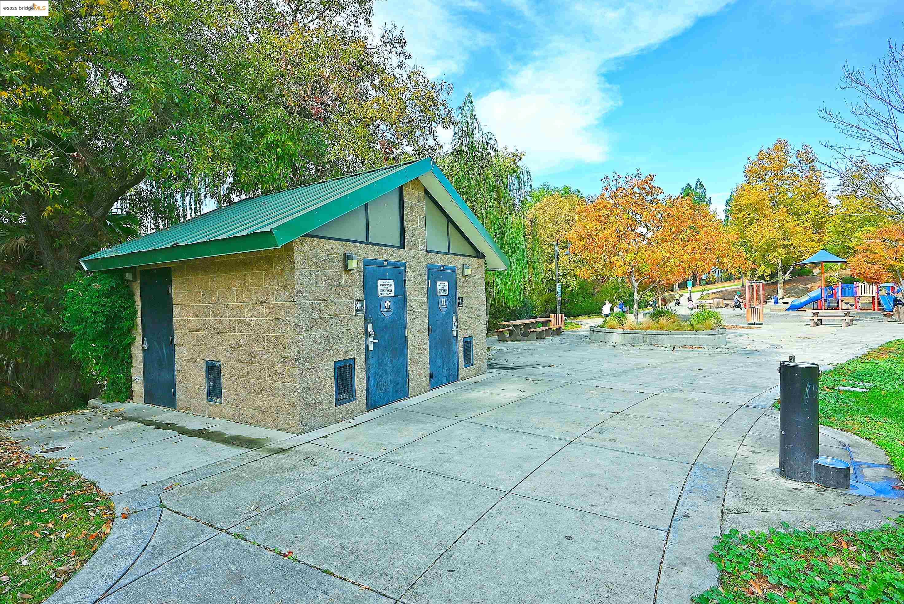 Detail Gallery Image 49 of 53 For 648 Fig Tree Lane, Martinez,  CA 94553 - 2 Beds | 2 Baths