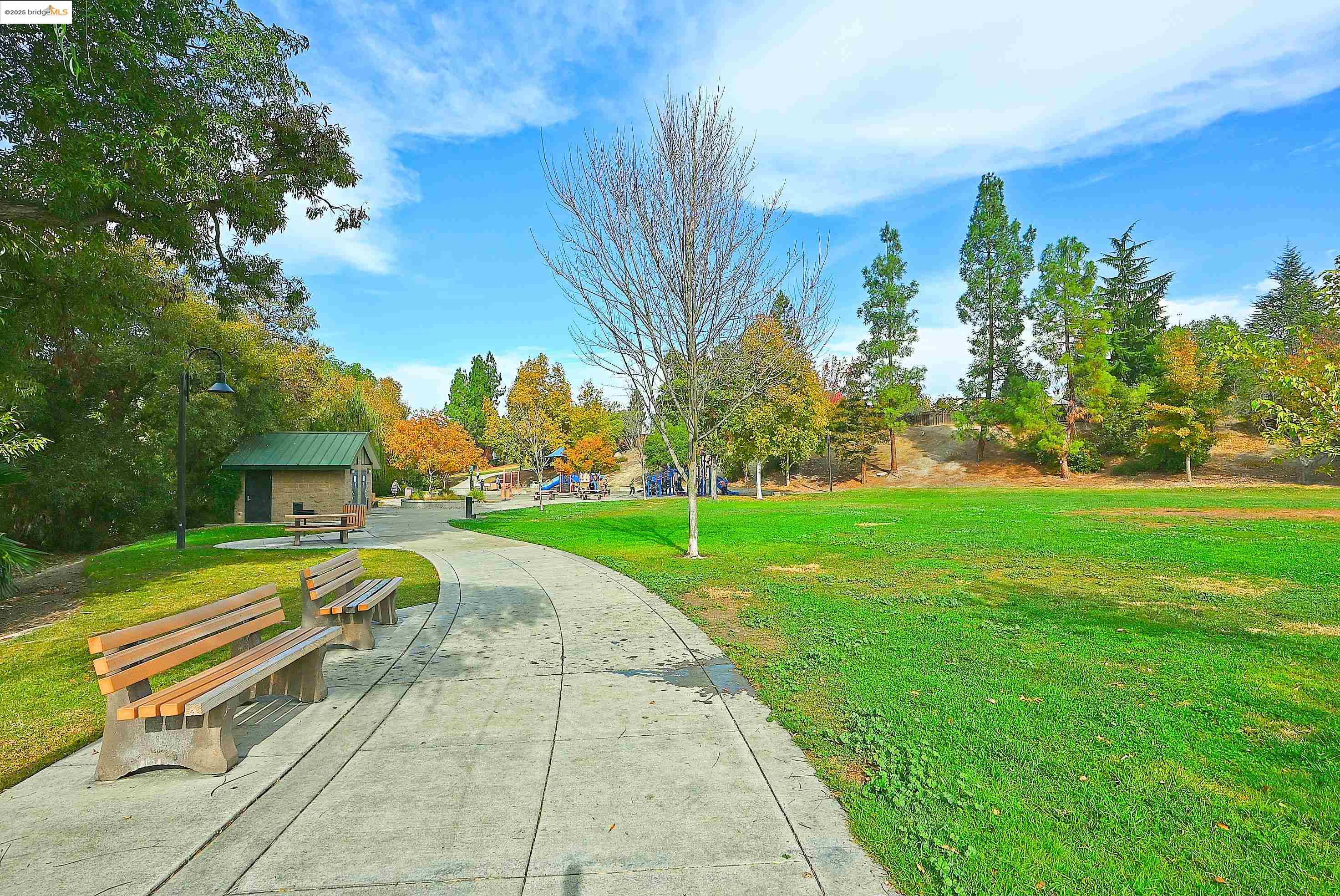 Detail Gallery Image 50 of 53 For 648 Fig Tree Lane, Martinez,  CA 94553 - 2 Beds | 2 Baths