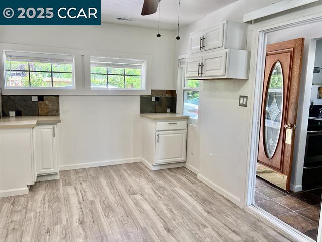 Detail Gallery Image 11 of 17 For 35.5 Kent Ct., Moraga,  CA 94556 - 2 Beds | 1 Baths