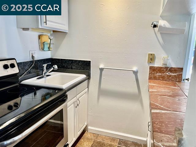 Detail Gallery Image 3 of 17 For 35.5 Kent Ct., Moraga,  CA 94556 - 2 Beds | 1 Baths