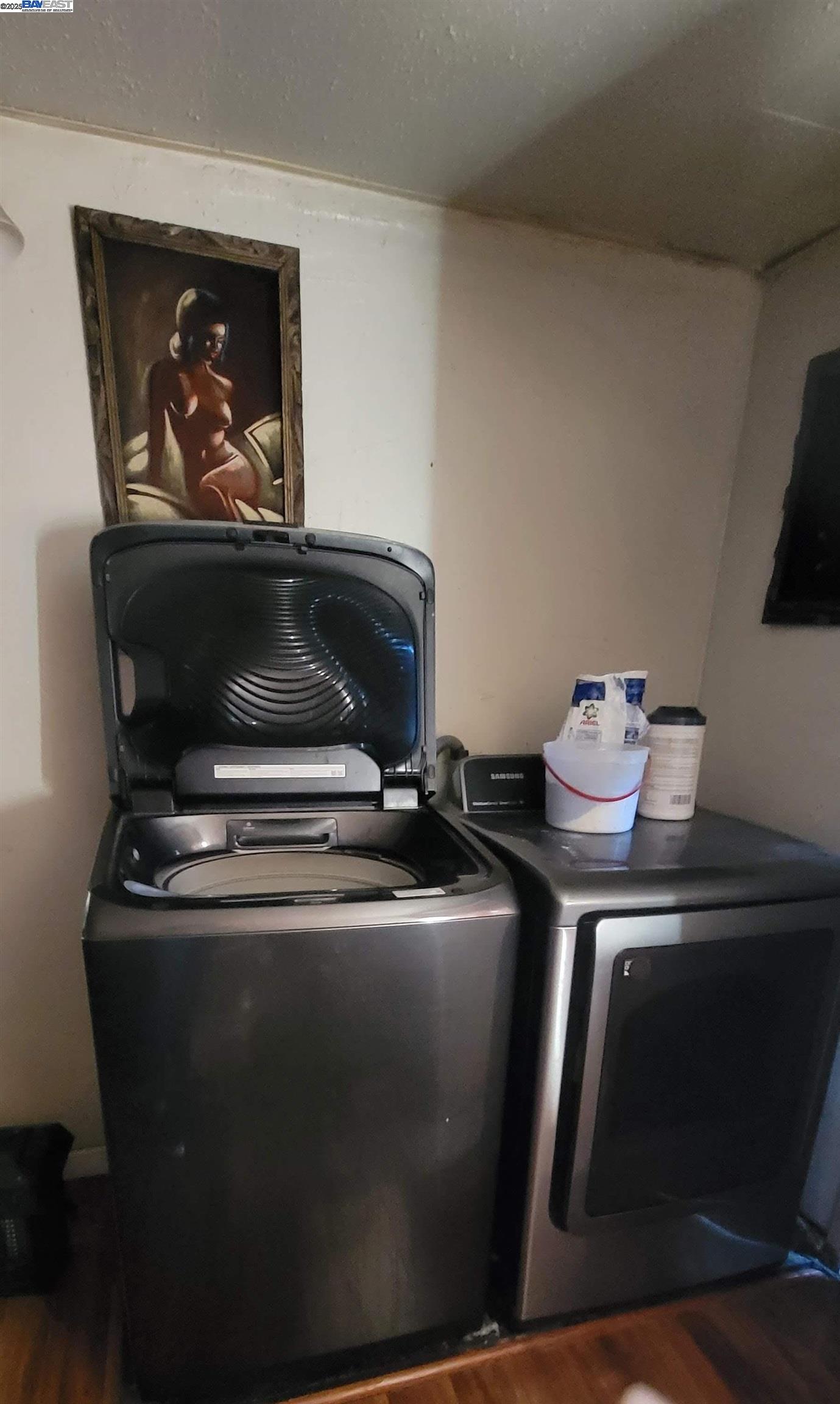 Detail Gallery Image 6 of 16 For 27911 Mandarin Ave, Hayward,  CA 94544 - 3 Beds | 2 Baths