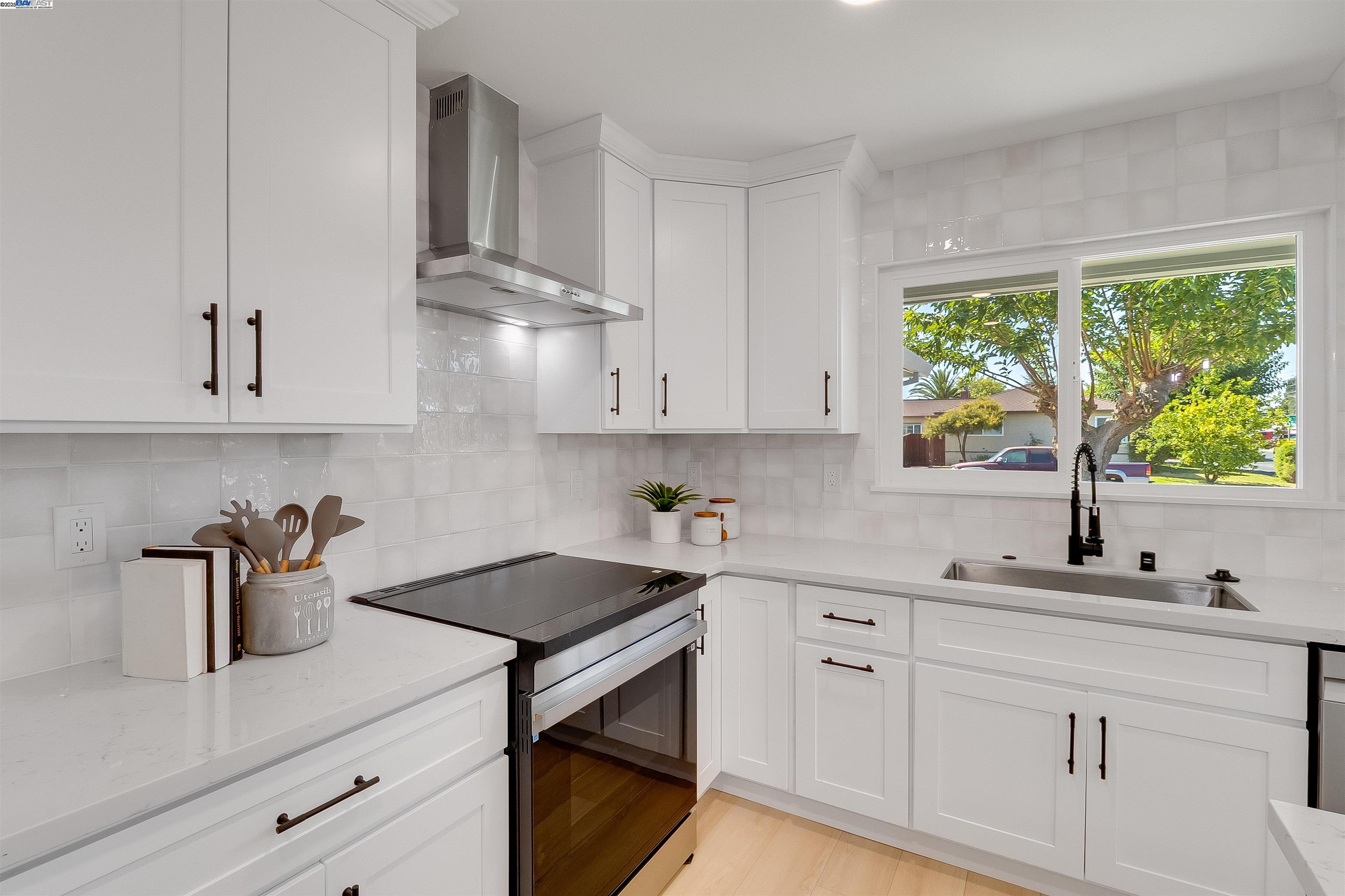 Detail Gallery Image 19 of 52 For 736 Adams Ave, Livermore,  CA 94550 - 3 Beds | 2 Baths