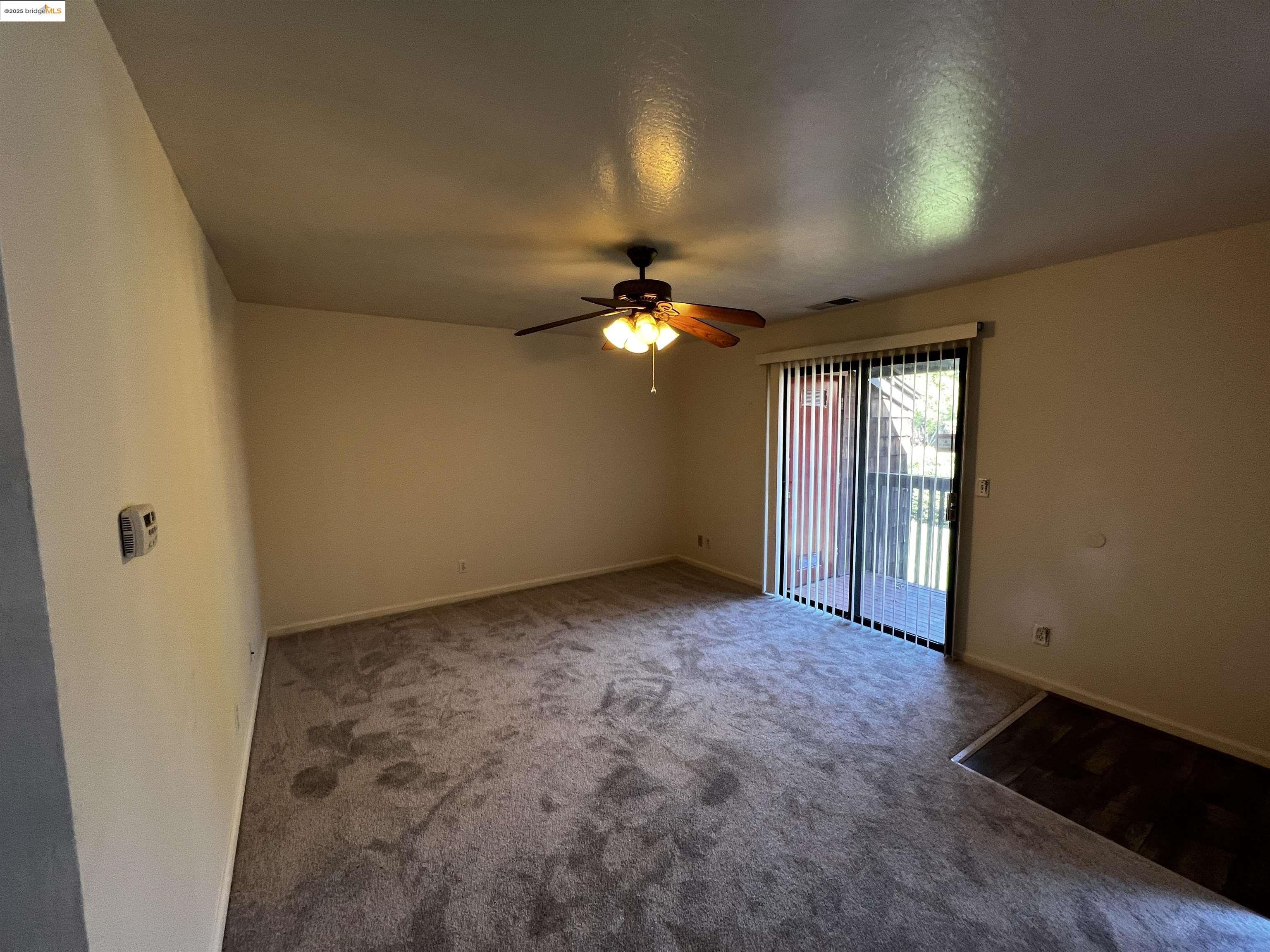 Detail Gallery Image 9 of 22 For 1455 Latour Lane #20,  Concord,  CA 94521 - 2 Beds | 1 Baths