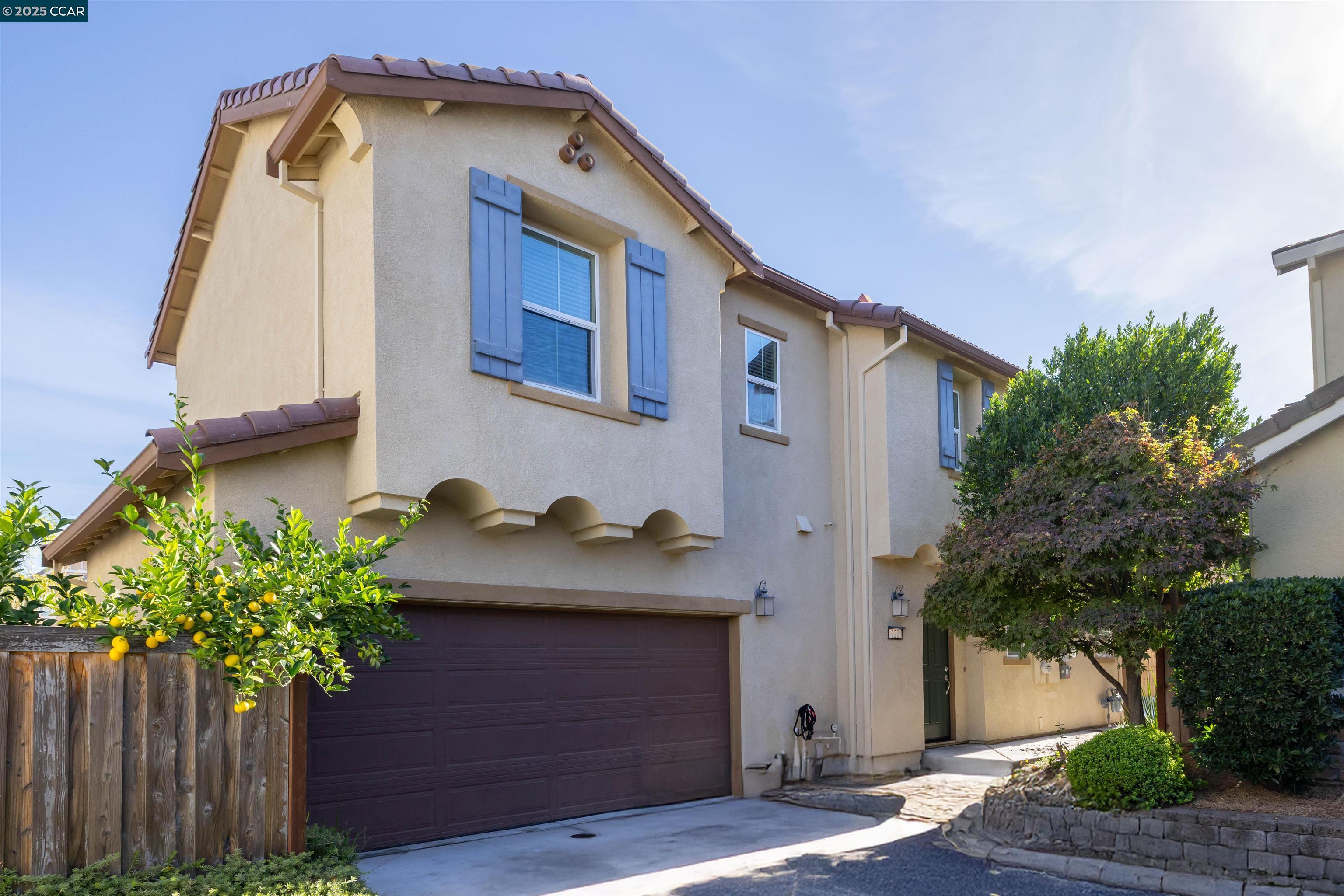 Front Image Thumbnail for CC41117180