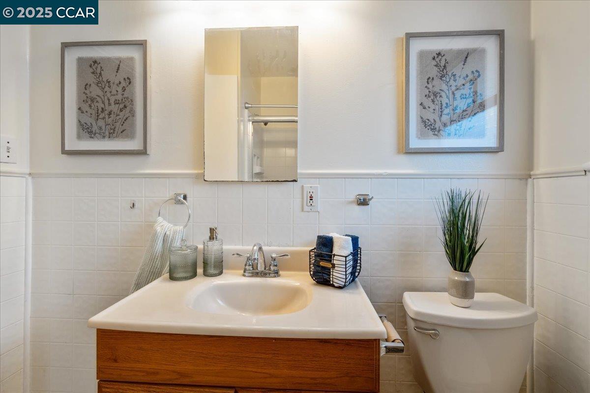 Detail Gallery Image 12 of 25 For 725 Del Norte, Vallejo,  CA 94591 - 3 Beds | 1 Baths