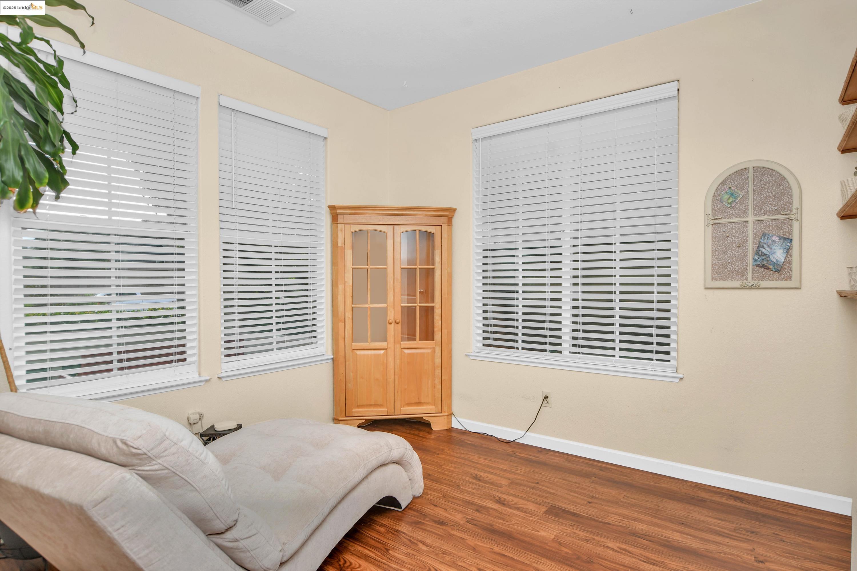 Detail Gallery Image 12 of 35 For 117 Havenwood Ave, Brentwood,  CA 94513 - 4 Beds | 2/1 Baths