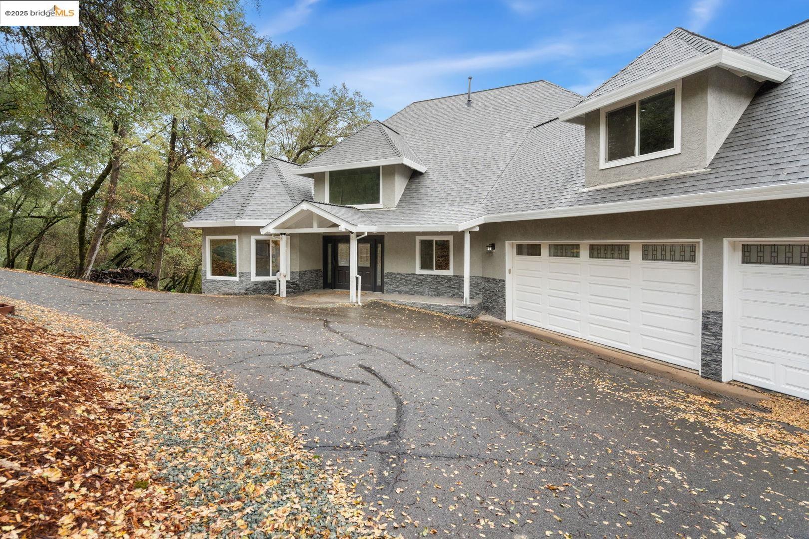 Detail Gallery Image 2 of 48 For 3891 Chariot Cir, Rescue,  CA 95672 - 4 Beds | 3 Baths