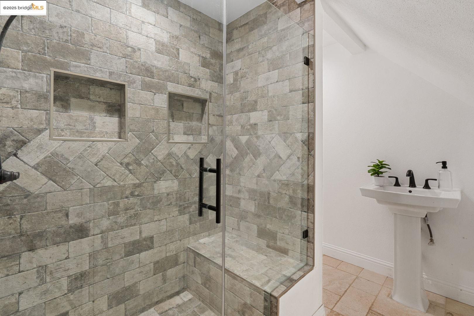 Detail Gallery Image 30 of 48 For 3891 Chariot Cir, Rescue,  CA 95672 - 4 Beds | 3 Baths