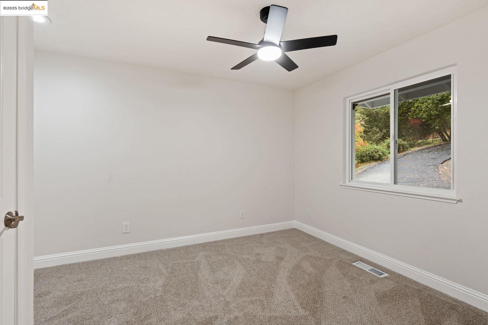 Detail Gallery Image 31 of 48 For 3891 Chariot Cir, Rescue,  CA 95672 - 4 Beds | 3 Baths