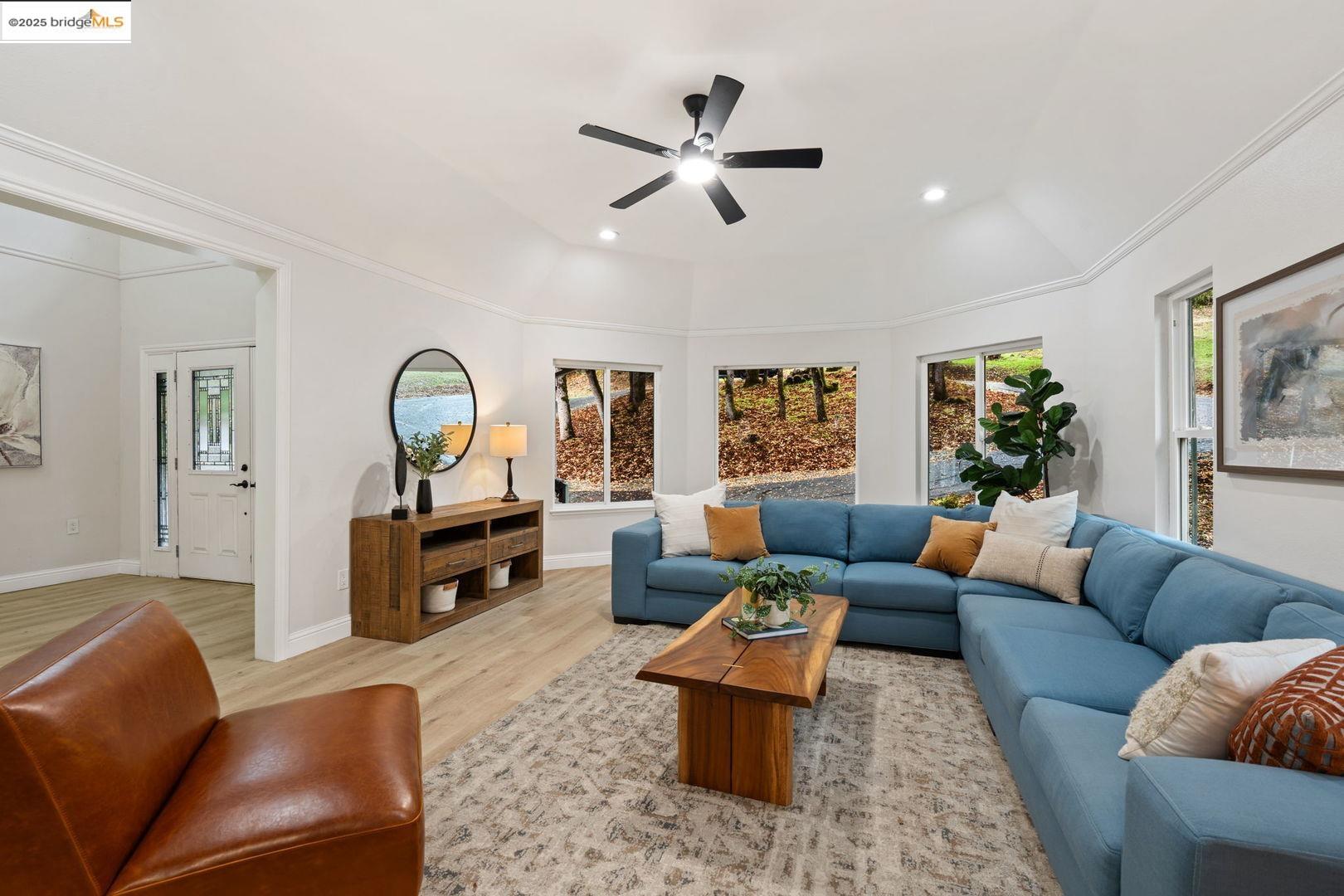 Detail Gallery Image 7 of 48 For 3891 Chariot Cir, Rescue,  CA 95672 - 4 Beds | 3 Baths