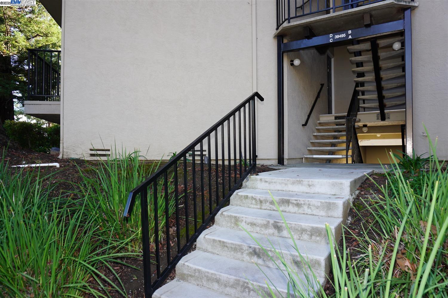 Detail Gallery Image 2 of 37 For 39495 Albany Cmn #C,  Fremont,  CA 94538 - 2 Beds | 1 Baths