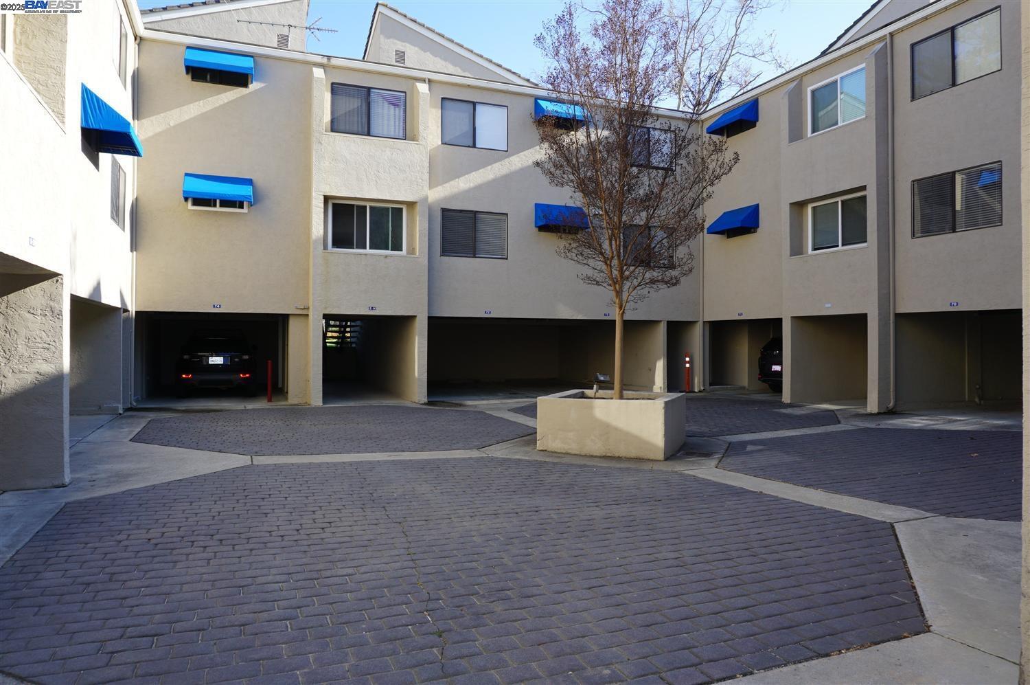 Detail Gallery Image 27 of 37 For 39495 Albany Cmn #C,  Fremont,  CA 94538 - 2 Beds | 1 Baths