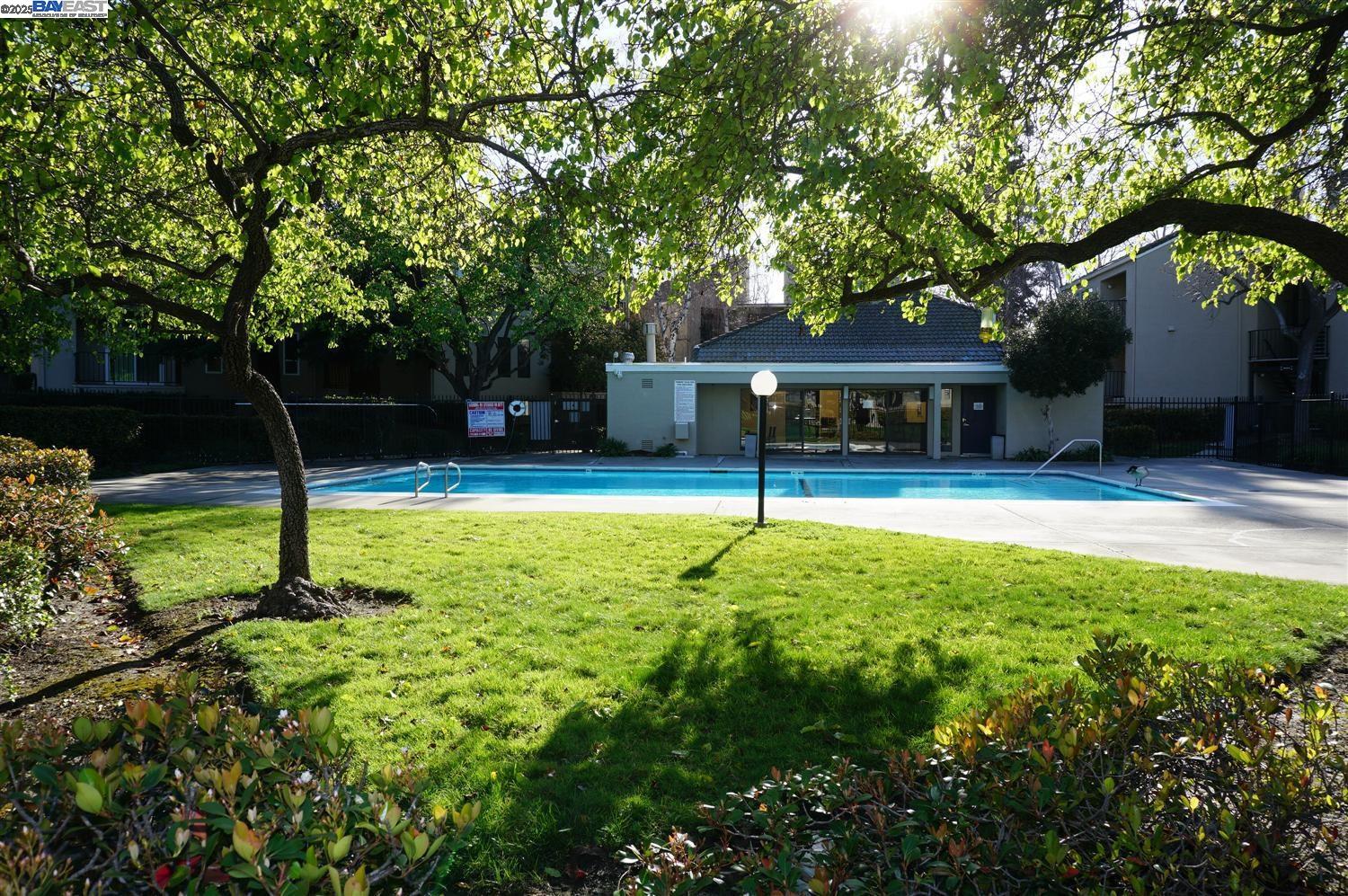 Detail Gallery Image 30 of 37 For 39495 Albany Cmn #C,  Fremont,  CA 94538 - 2 Beds | 1 Baths