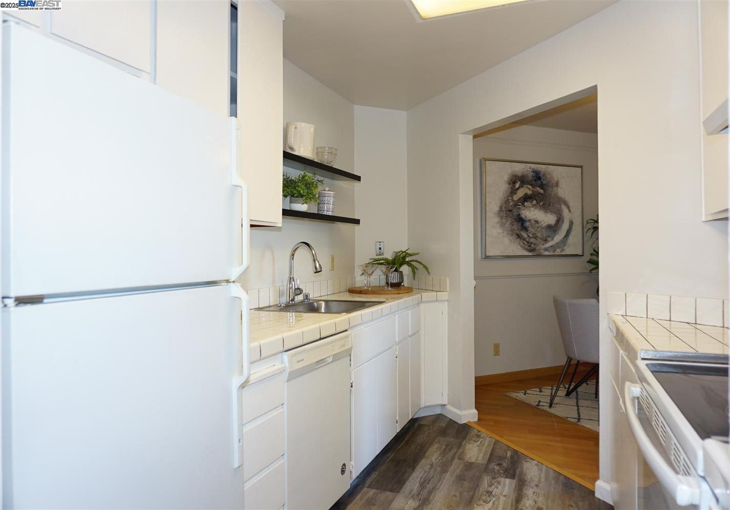 Detail Gallery Image 6 of 37 For 39495 Albany Cmn #C,  Fremont,  CA 94538 - 2 Beds | 1 Baths